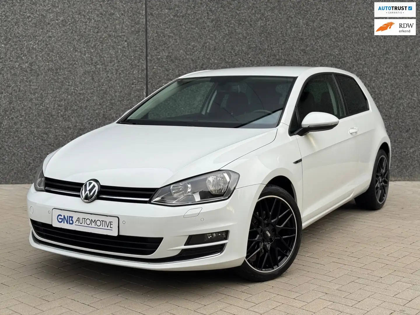 Volkswagen Golf 1.2 TSI Lounge 3drs | Cruise control | Parkeersens Wit - 1