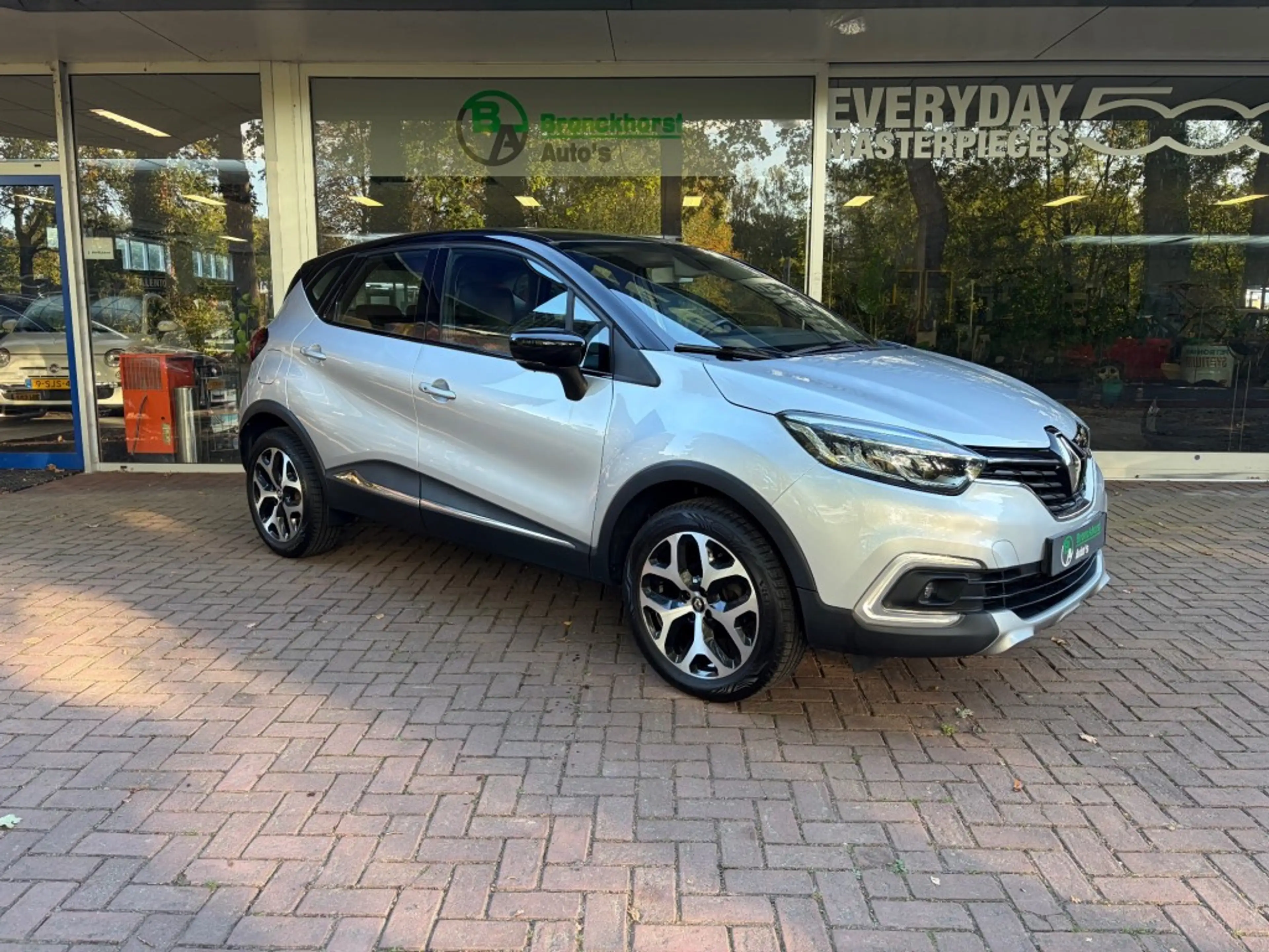 Renault Captur 0.9 TCE ZEN R-Link — photo 4