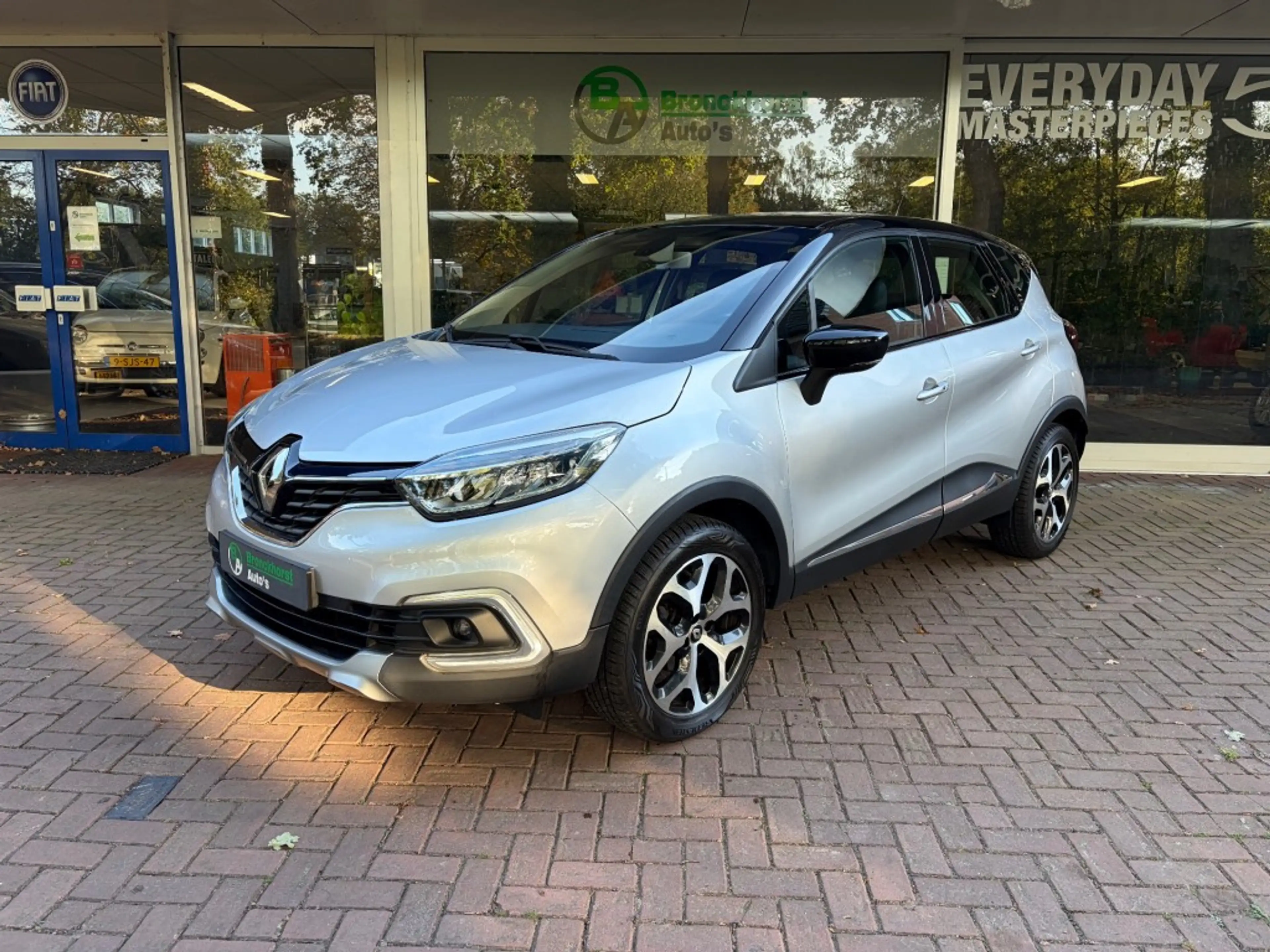 Renault Captur 0.9 TCE ZEN R-Link — photo 2