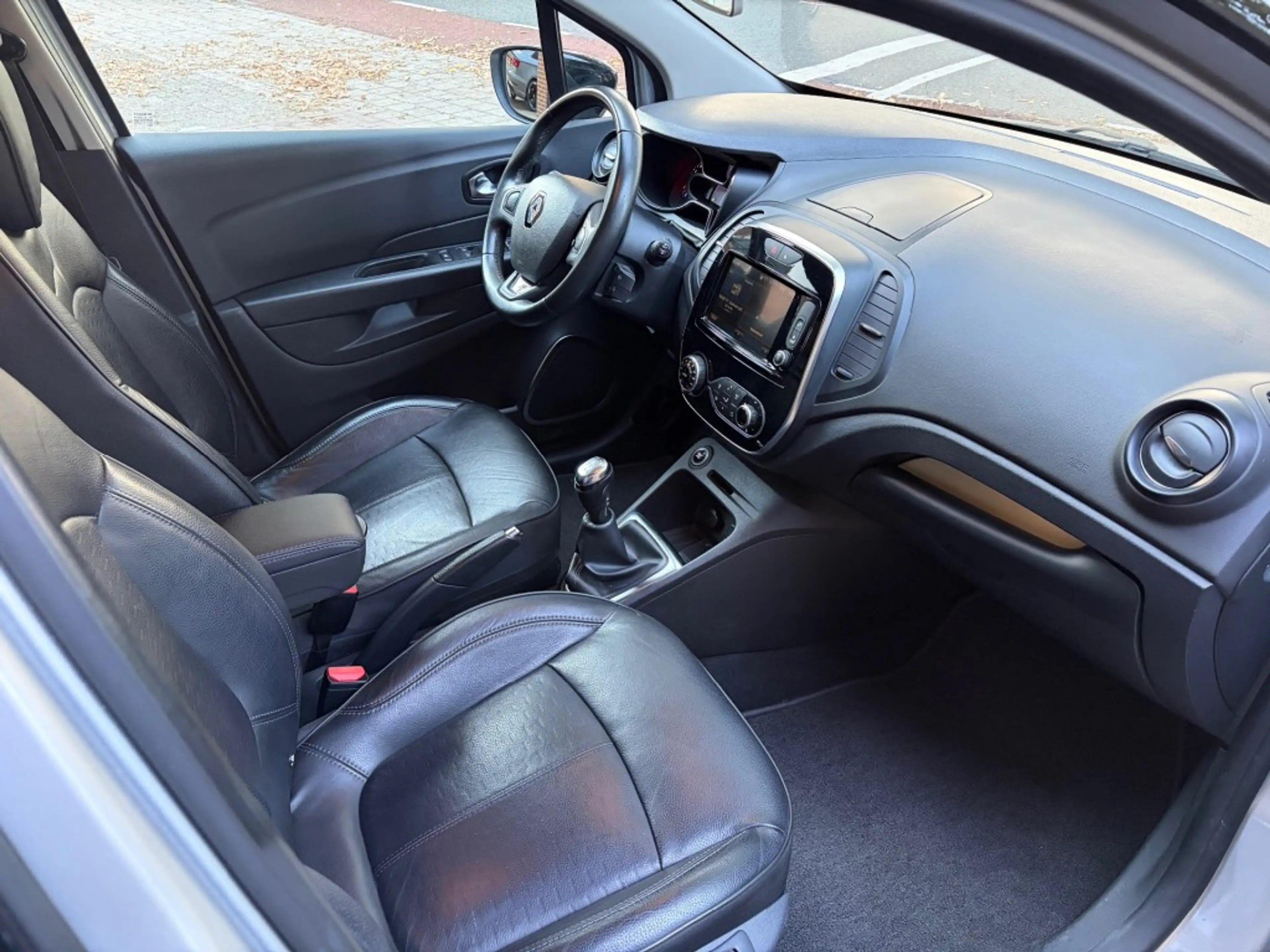 Renault Captur 0.9 TCE ZEN R-Link — photo 10