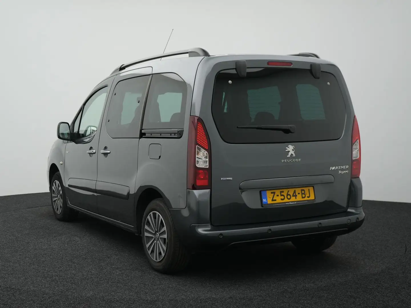Peugeot Partner Tepee 1.2 PureTech Active RADIO | PDC | BLUETOOTH Gris - 2