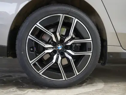 Annonce voiture d'occasion BMW i7 - CARADIZE