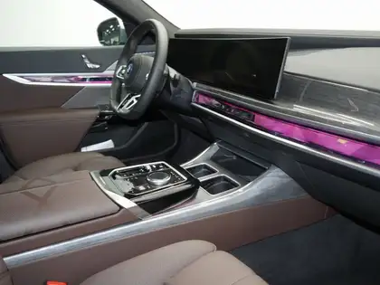 Annonce voiture d'occasion BMW i7 - CARADIZE