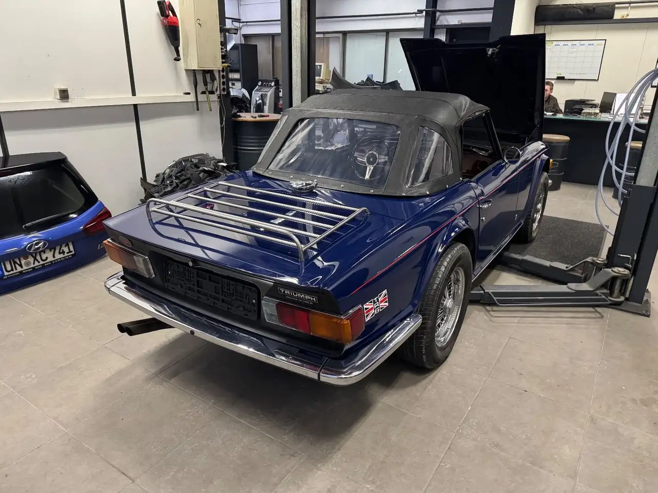 Triumph TR6 Roadster / H-Kennzeichen / Speichenräder, foto 3