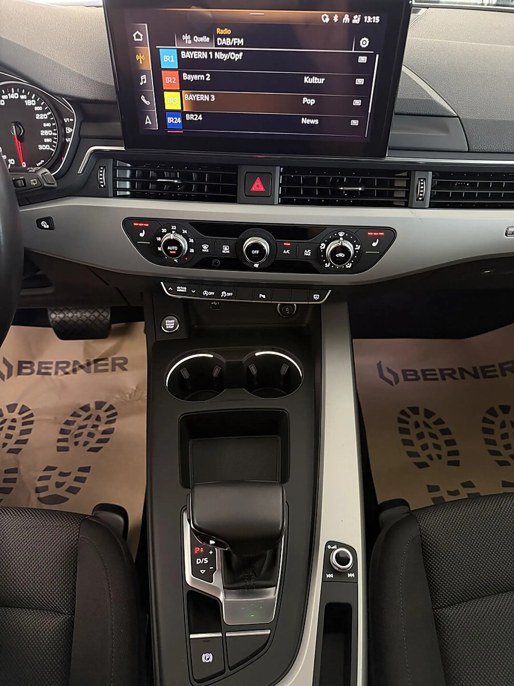 Audi A4 Avant 40TDI quattro advanced S-tronic *Standhei... — photo 8