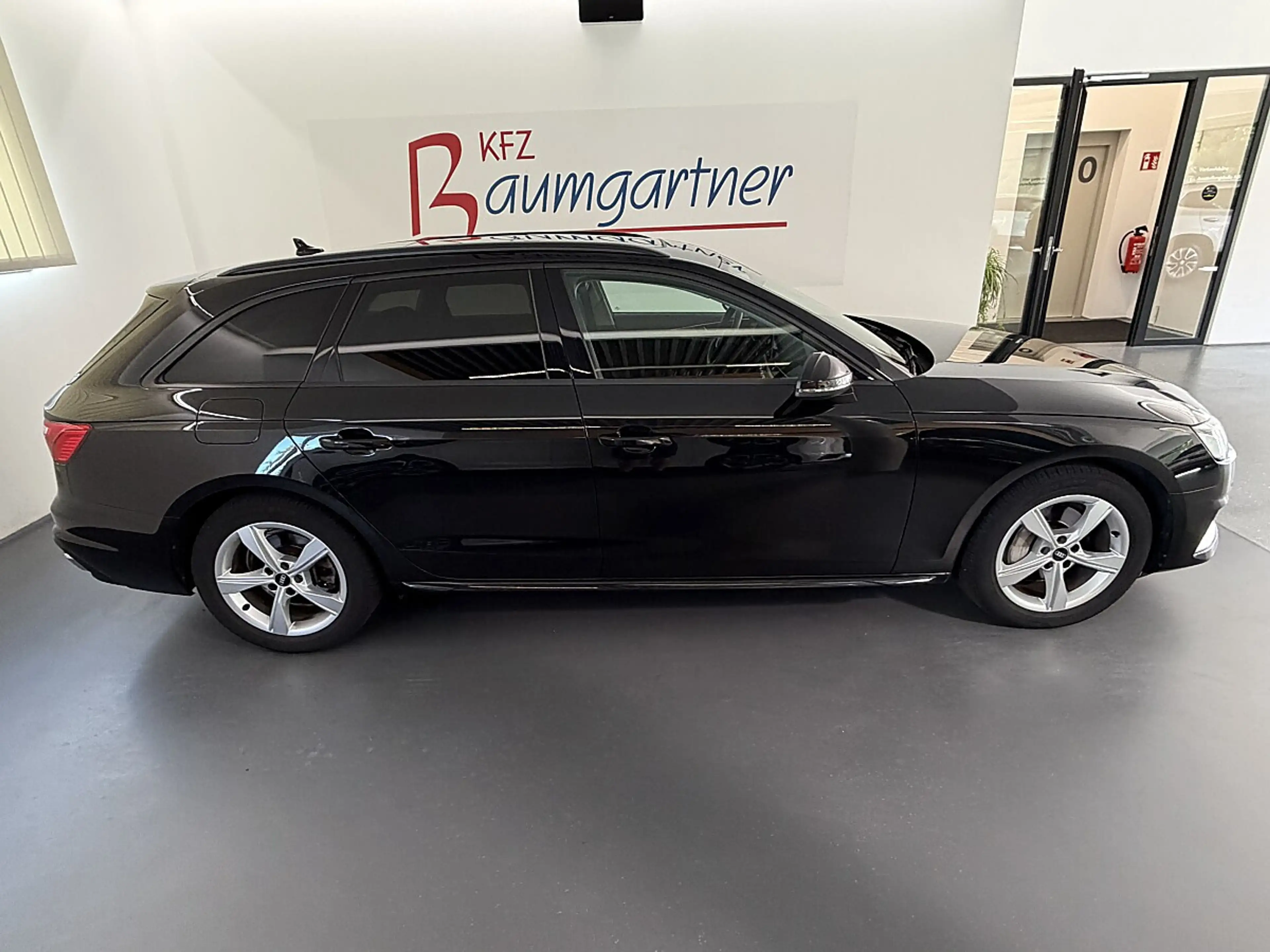Audi A4 Avant 40TDI quattro advanced S-tronic *Standhei... — photo 3
