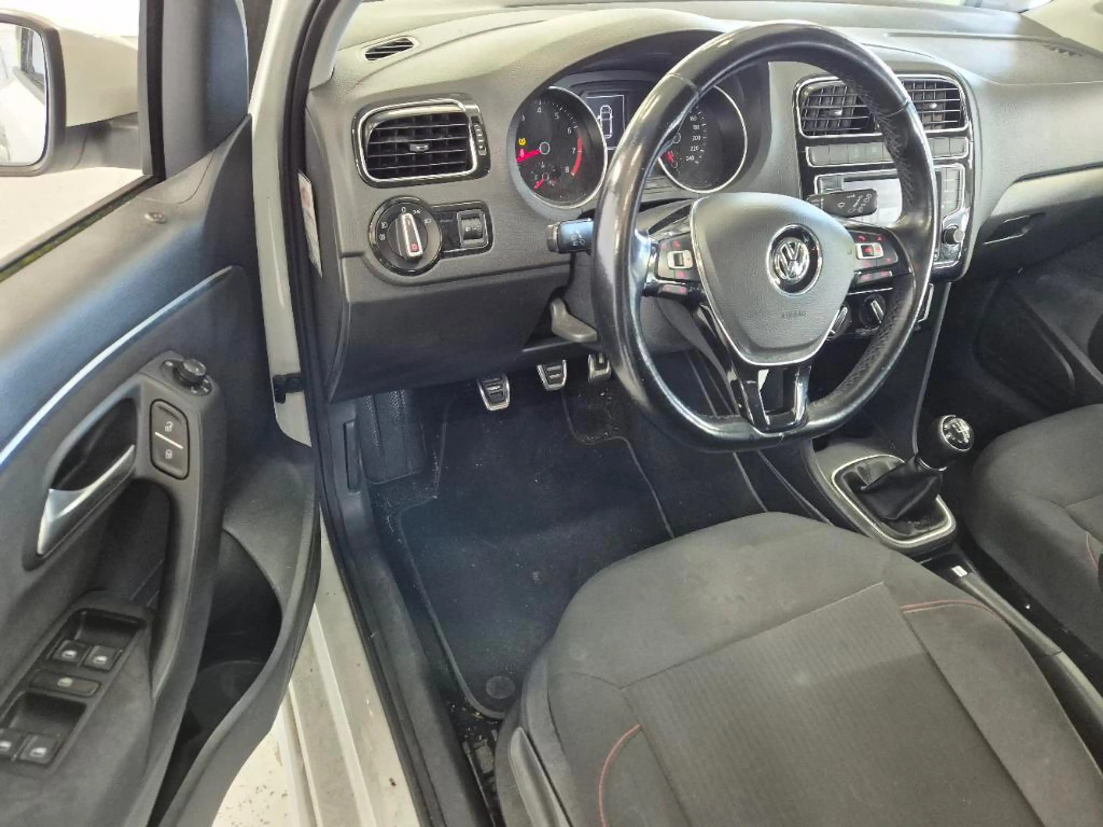 Volkswagen Polo 1.2 TSI Comfortline Business R/CARPLAY/ADAPTIEVE C — photo 7
