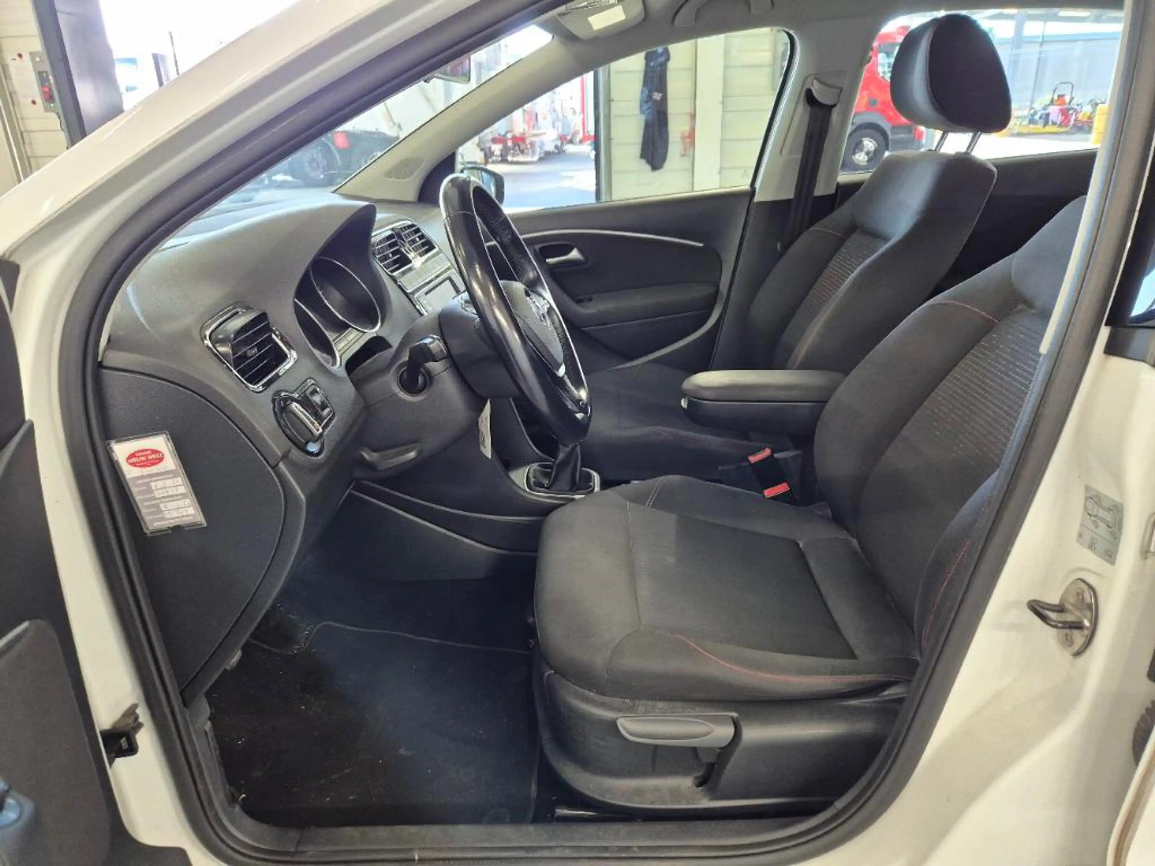 Volkswagen Polo 1.2 TSI Comfortline Business R/CARPLAY/ADAPTIEVE C — photo 19