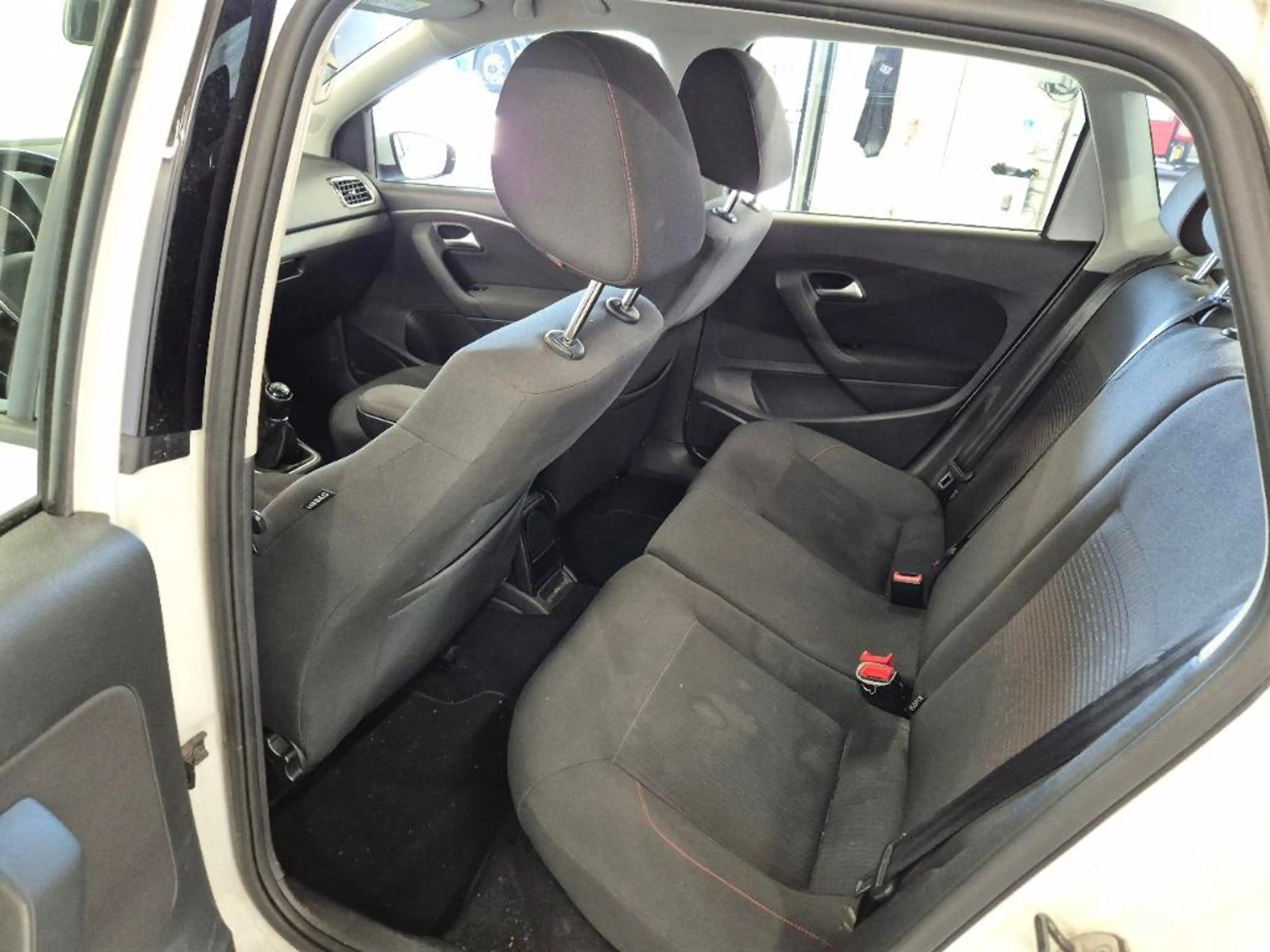 Volkswagen Polo 1.2 TSI Comfortline Business R/CARPLAY/ADAPTIEVE C — photo 8