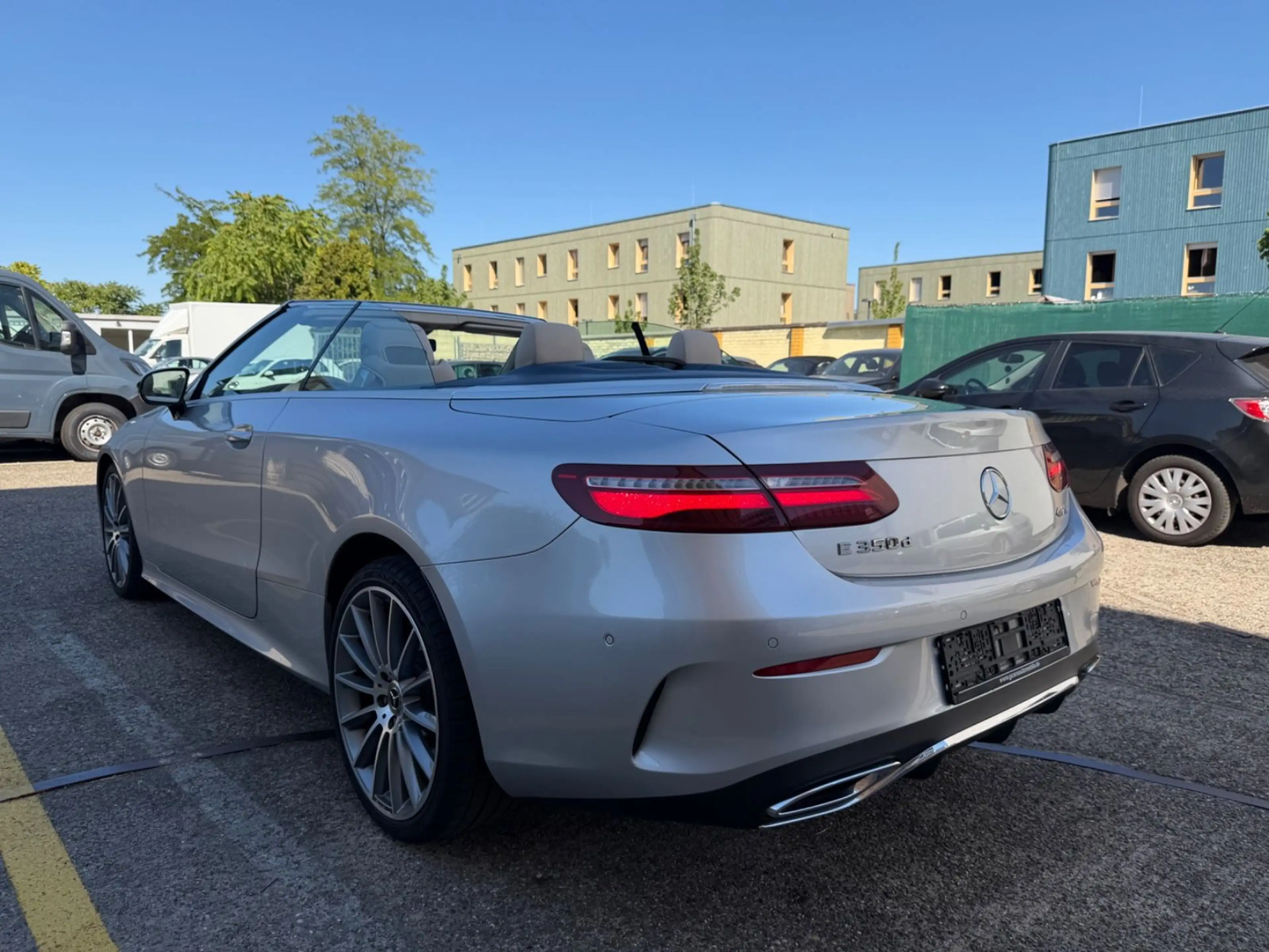 Mercedes-Benz E 350 Cabrio E 350 d 4Matic/AMG PACKET/HEAD UP/ — photo 4