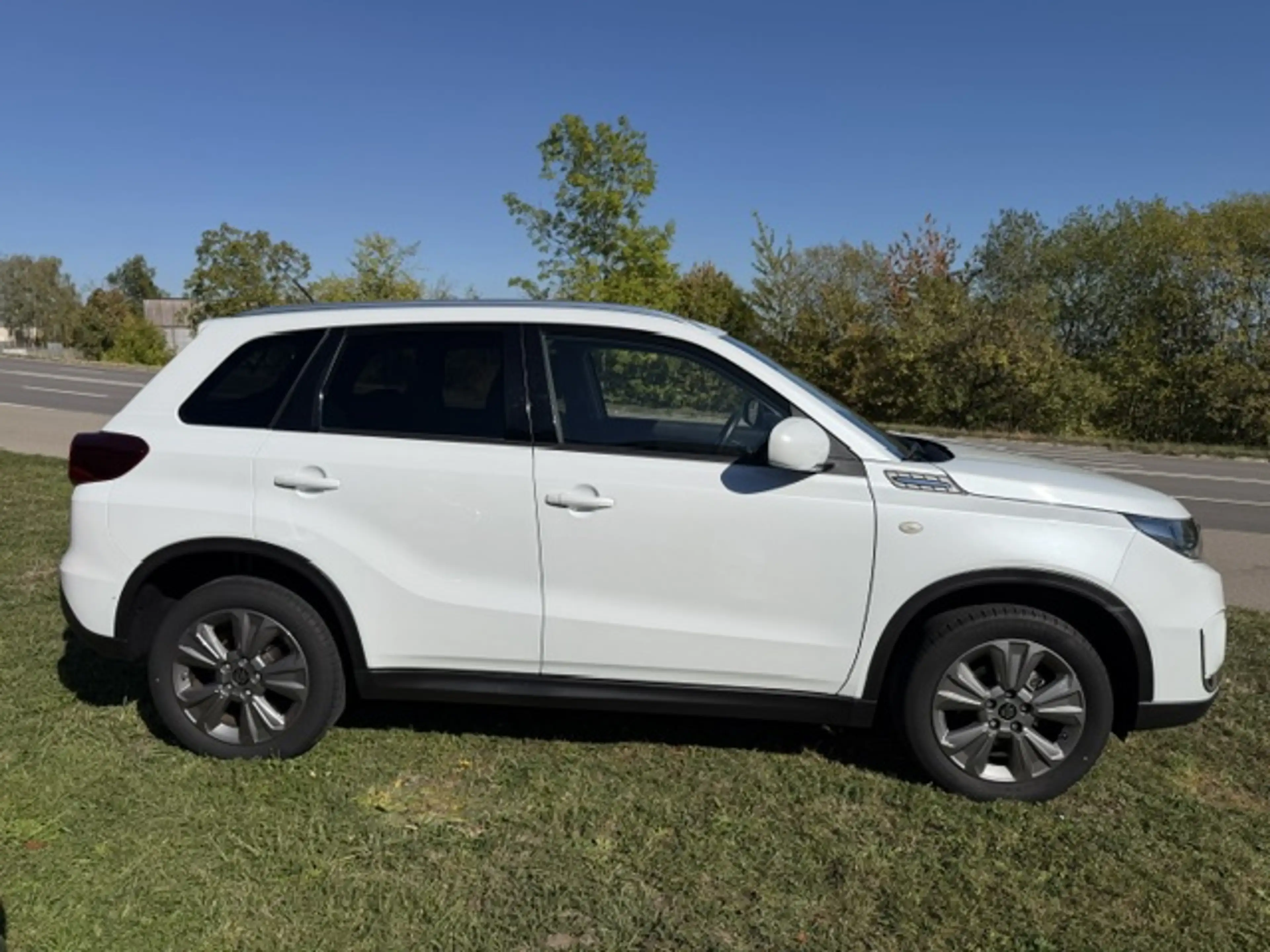 Suzuki Vitara Vitara 1.4 Boosterjet Hybrid Comfort — photo 2