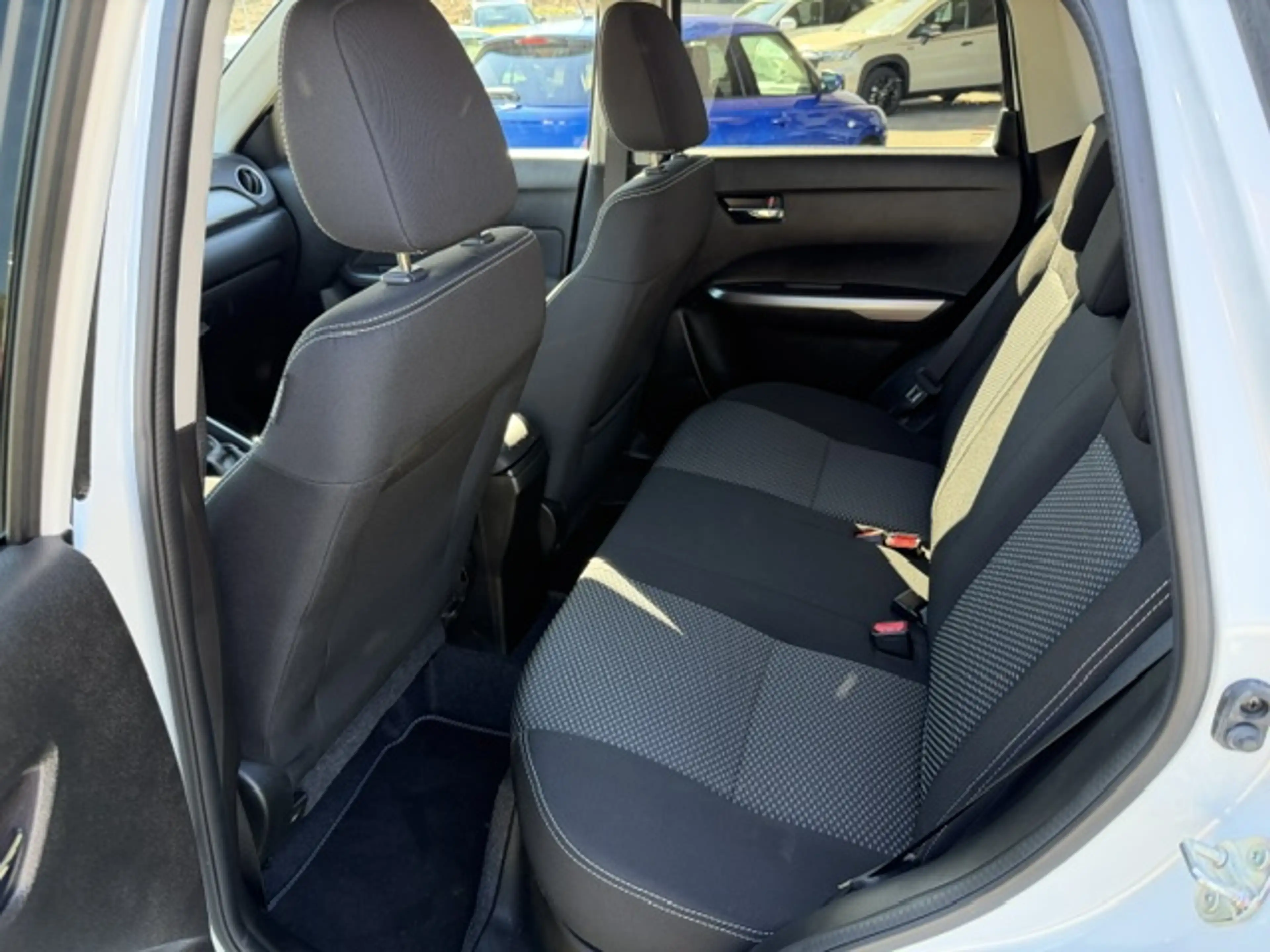 Suzuki Vitara Vitara 1.4 Boosterjet Hybrid Comfort — photo 12