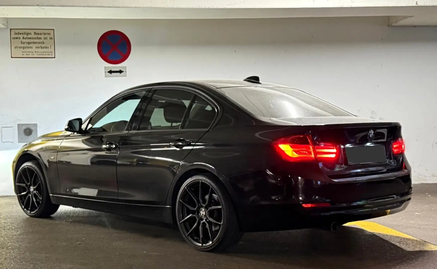 BMW 318 318d Österreich-Paket - 1