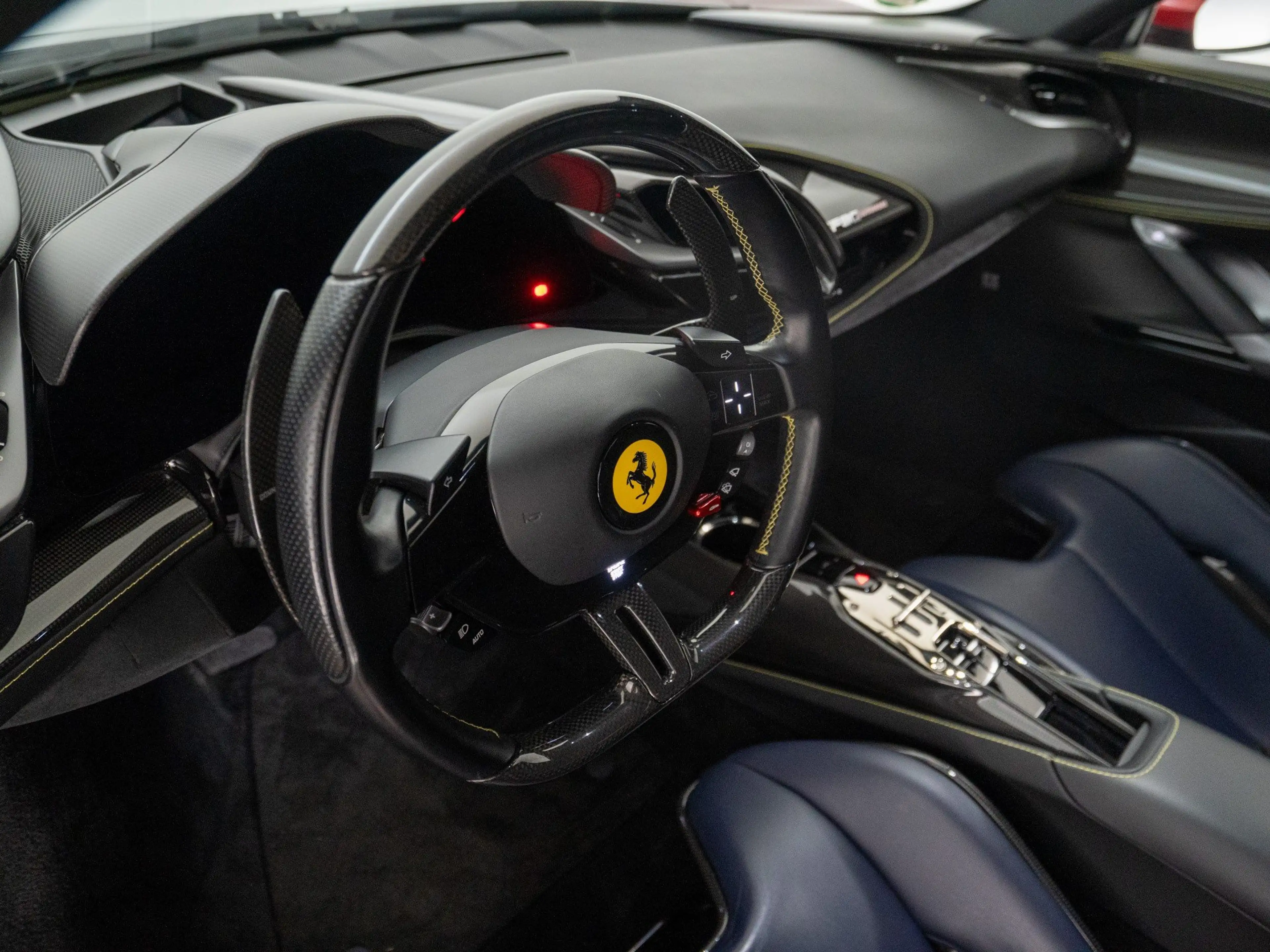 Ferrari SF90 Stradale FERRARI SINGEN — photo 15