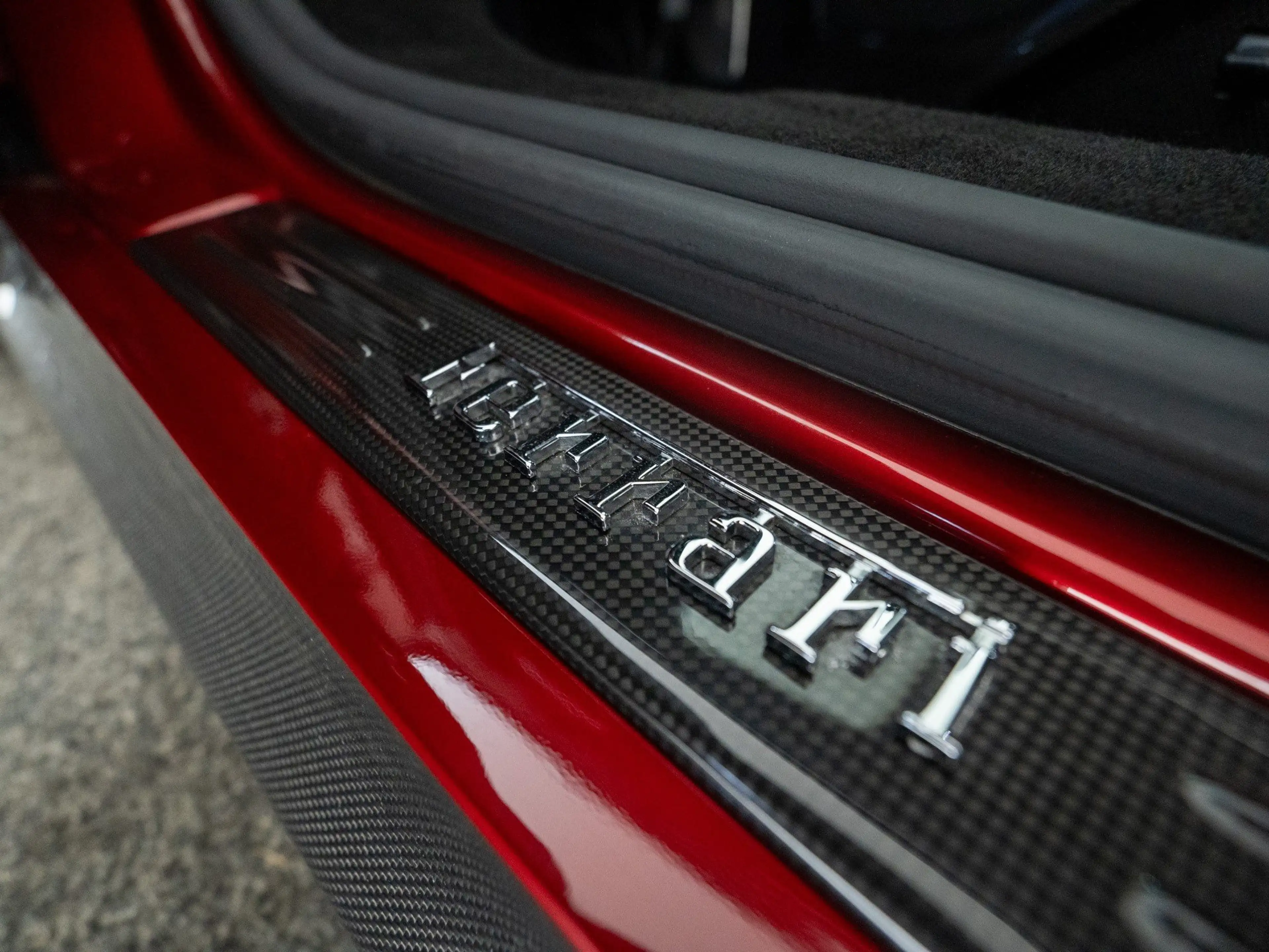 Ferrari SF90 Stradale FERRARI SINGEN — photo 14