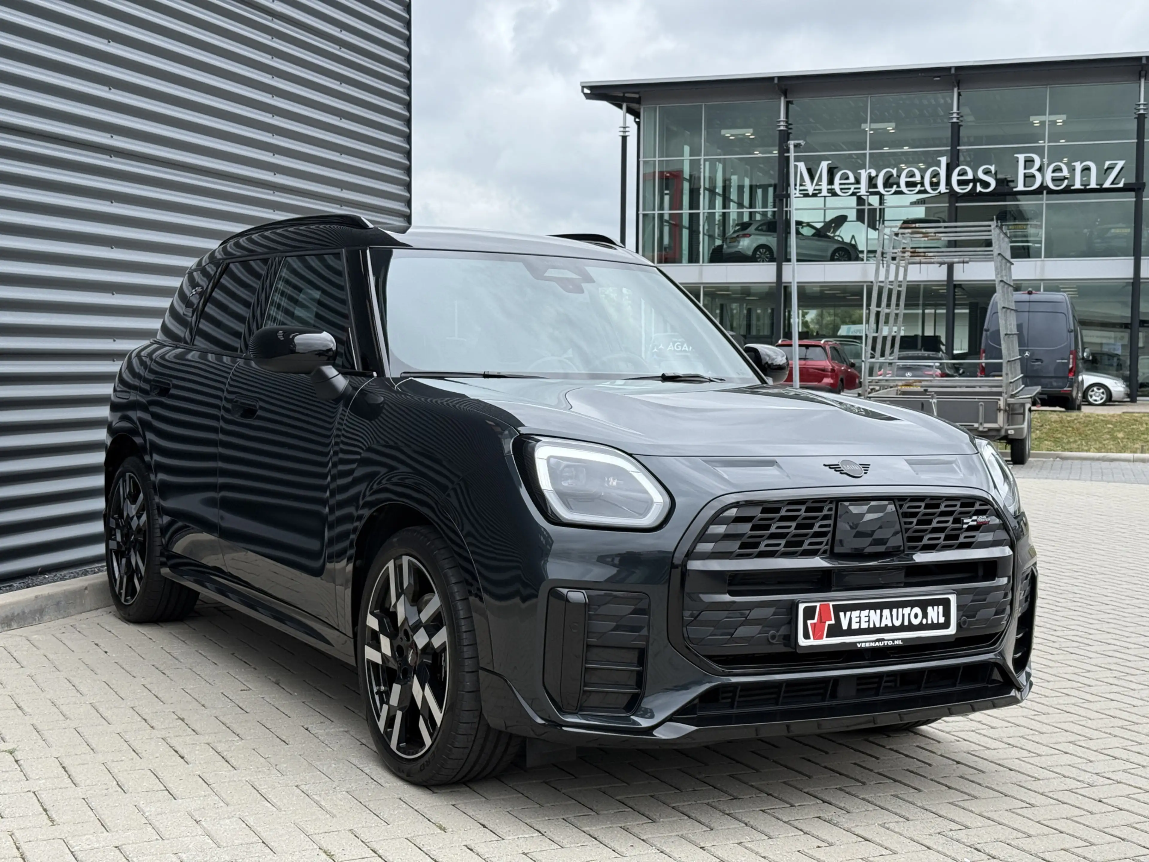 MINI John Cooper Works Countryman 1.5 C S — photo 3