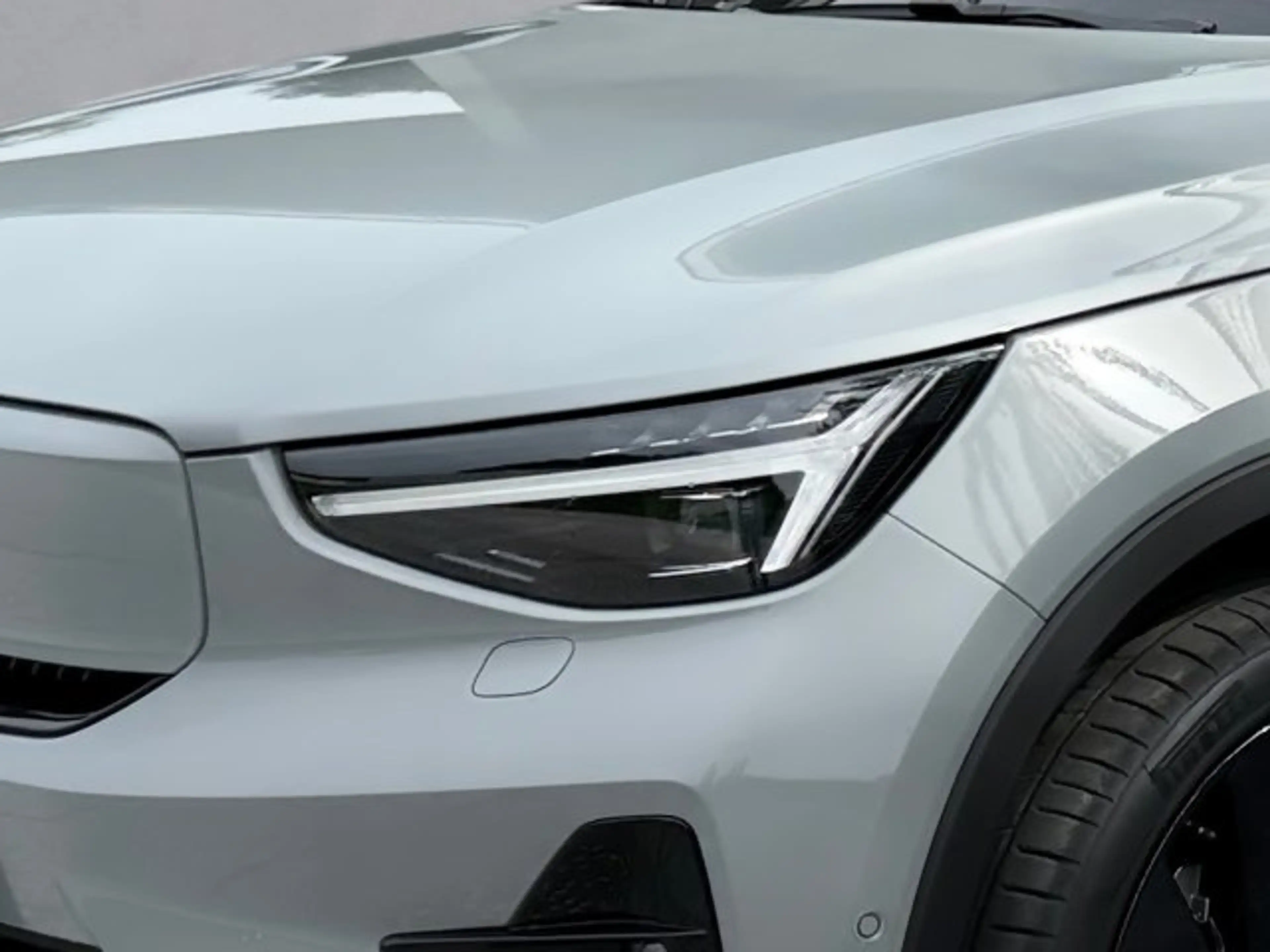 Volvo EX40 Black Edition Plus, Single Motor Extended Range, Vollel — photo 7