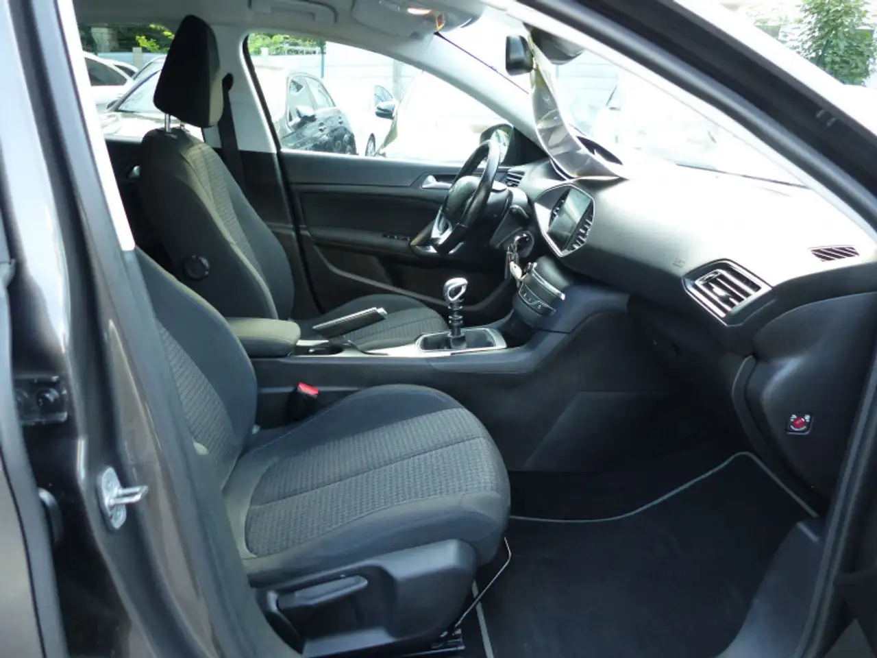 Peugeot 308 308 — photo 12