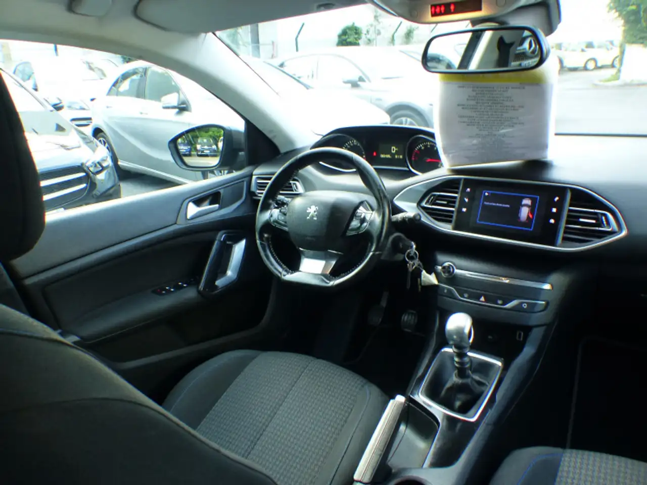 Peugeot 308 308 — photo 14