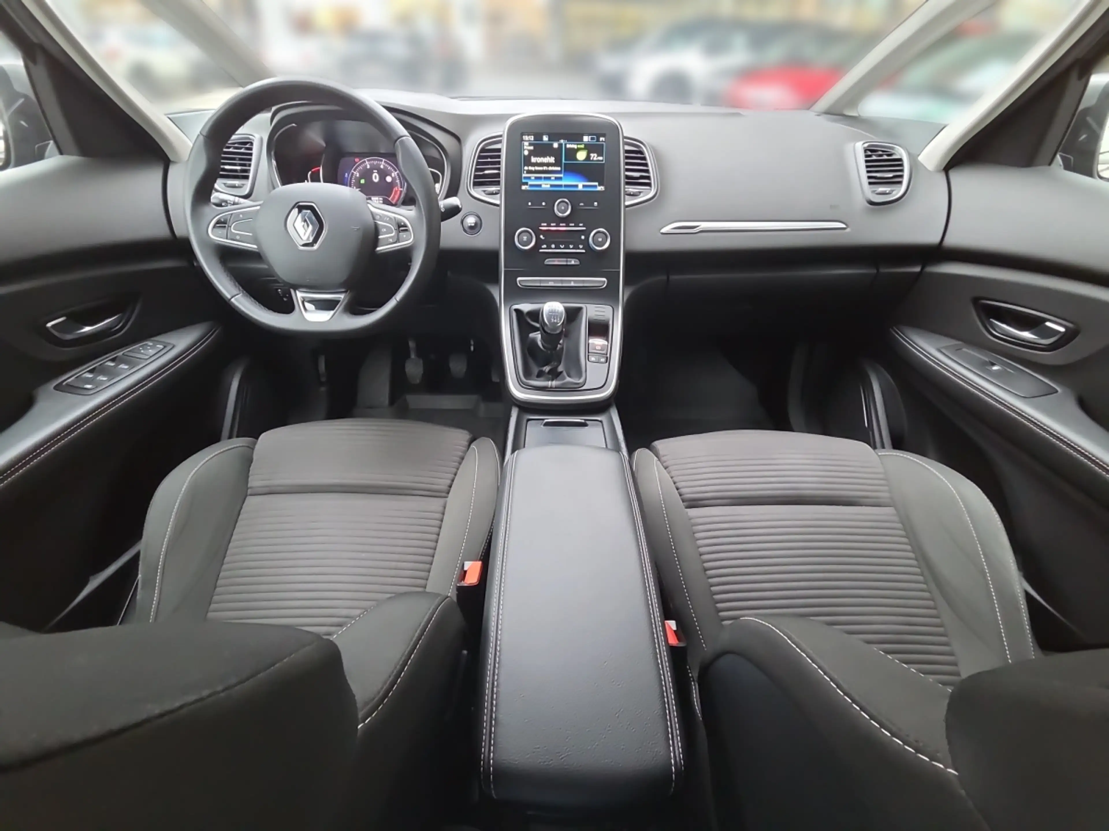 Renault Scenic Scénic (IV) Scénic TCe 115 PF Zen — photo 4