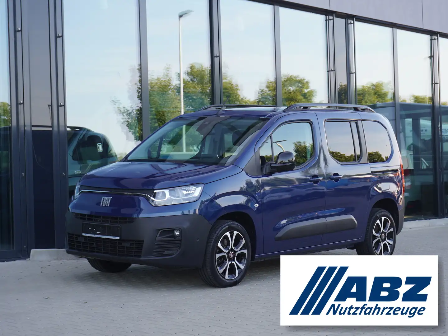 Fiat Doblo Kombi 1.5 / Panoramadach Niebieski - 1