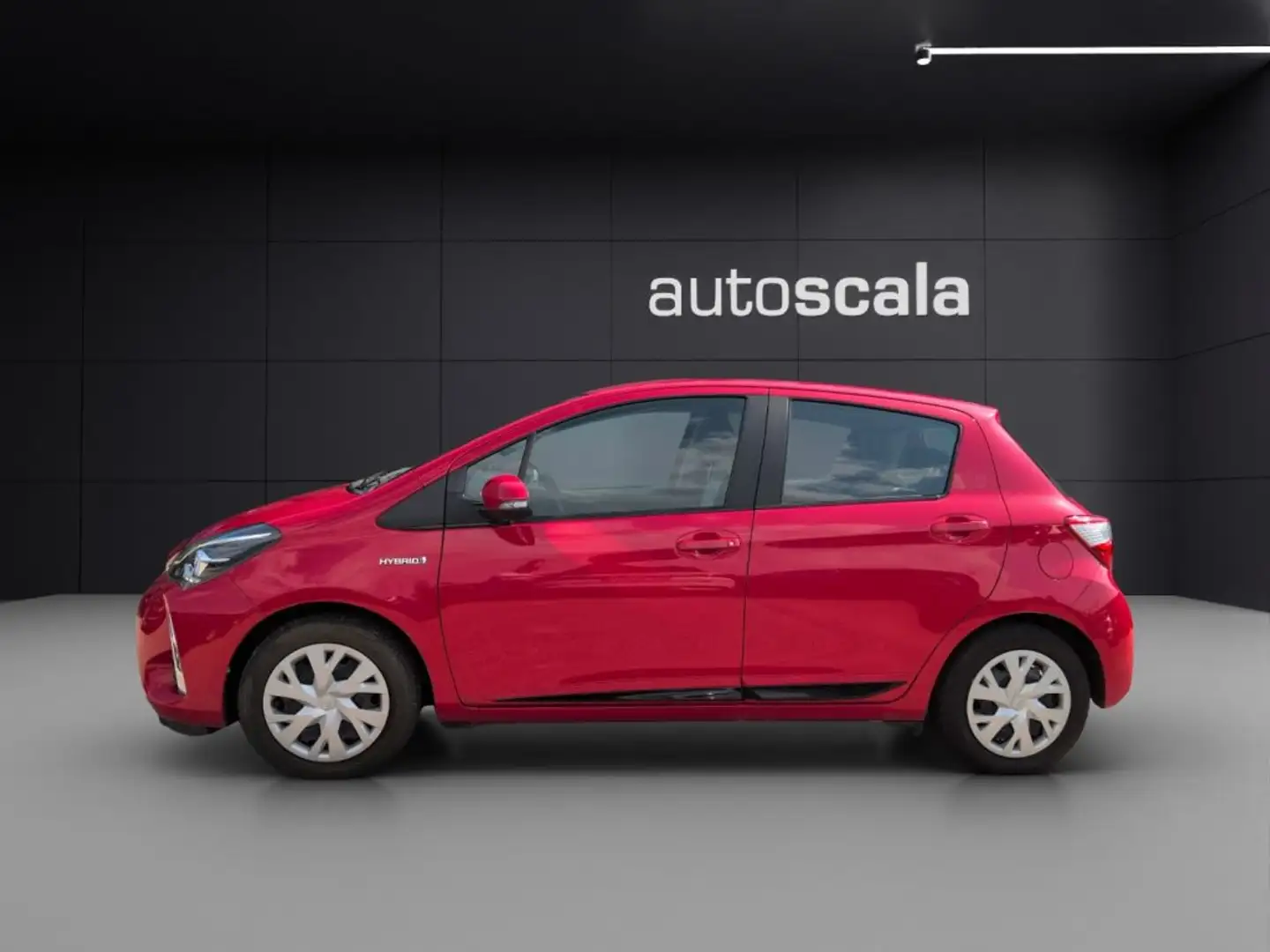 Toyota Yaris 1.5 Hybrid 5 porte Active Rojo - 2
