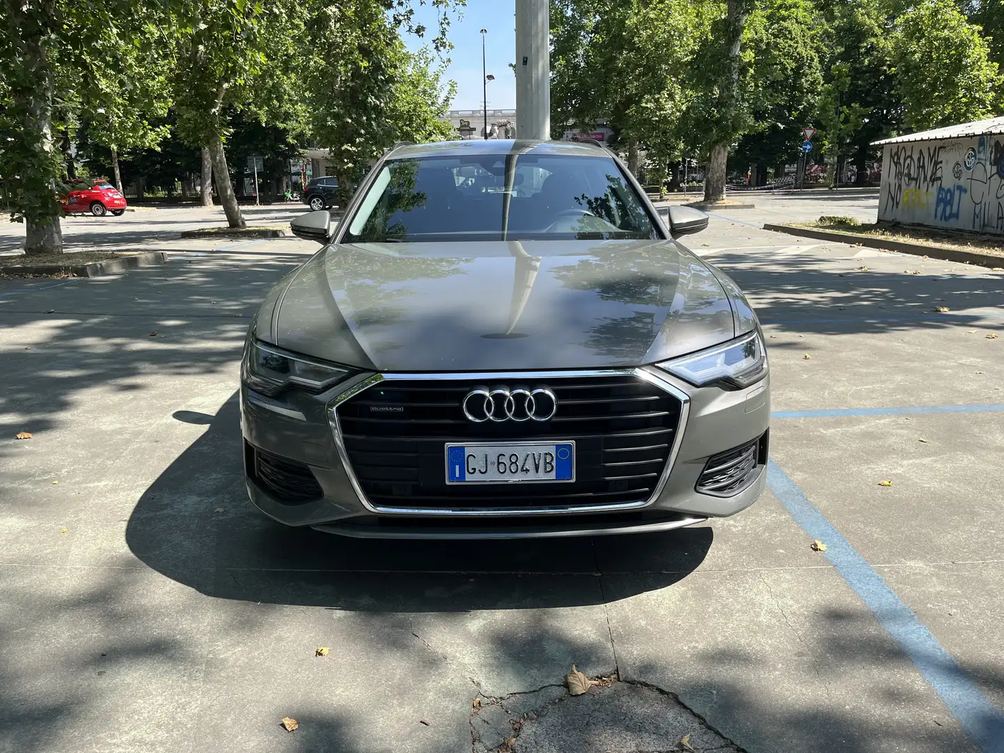 Audi A6 Avant 40 2.0 tdi mhev Business Design s-tronic Grigio - 2