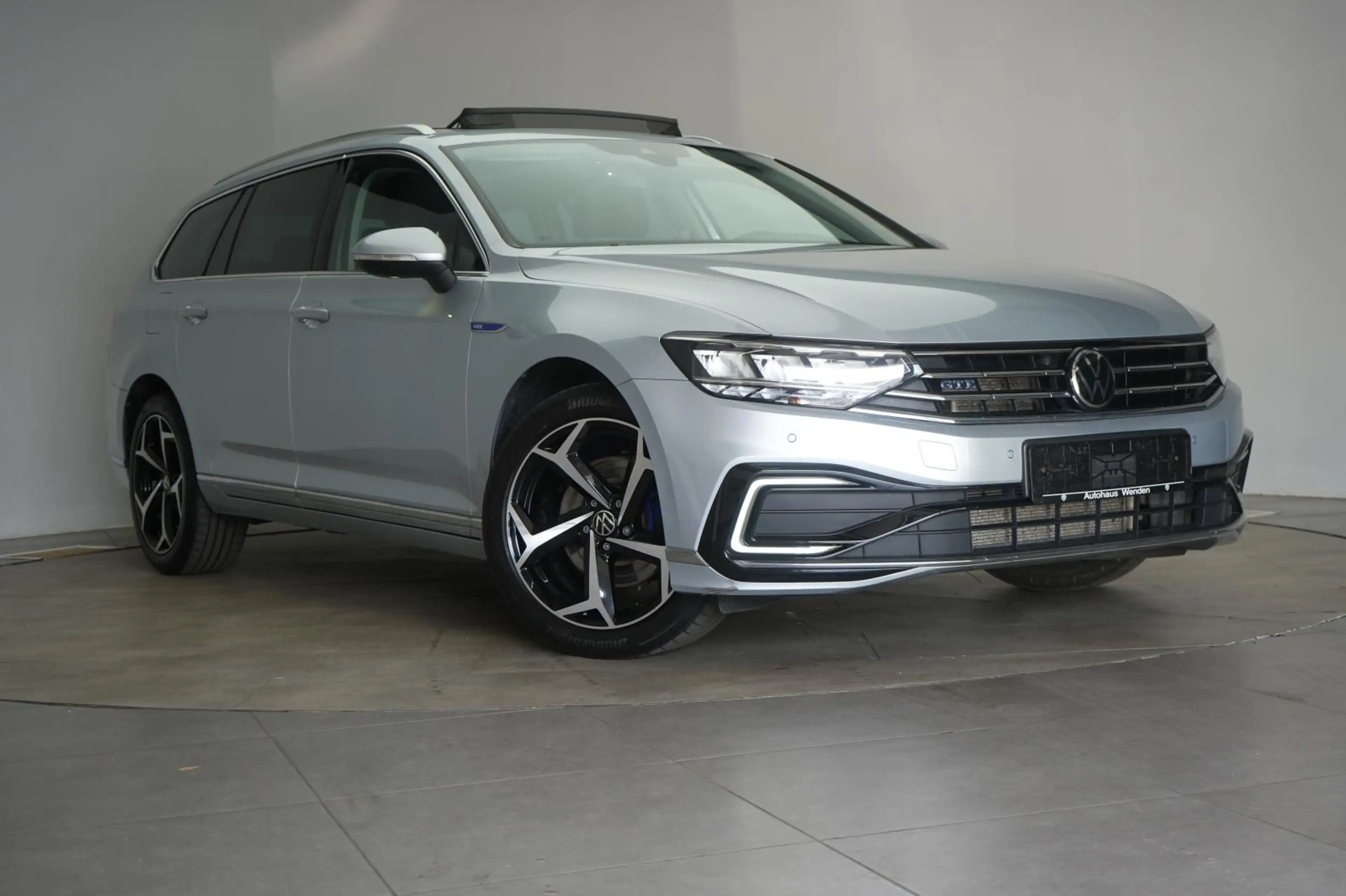 Volkswagen Passat Variant 1.4 TSI DSG GTE ACC/Kamera/Pano/L