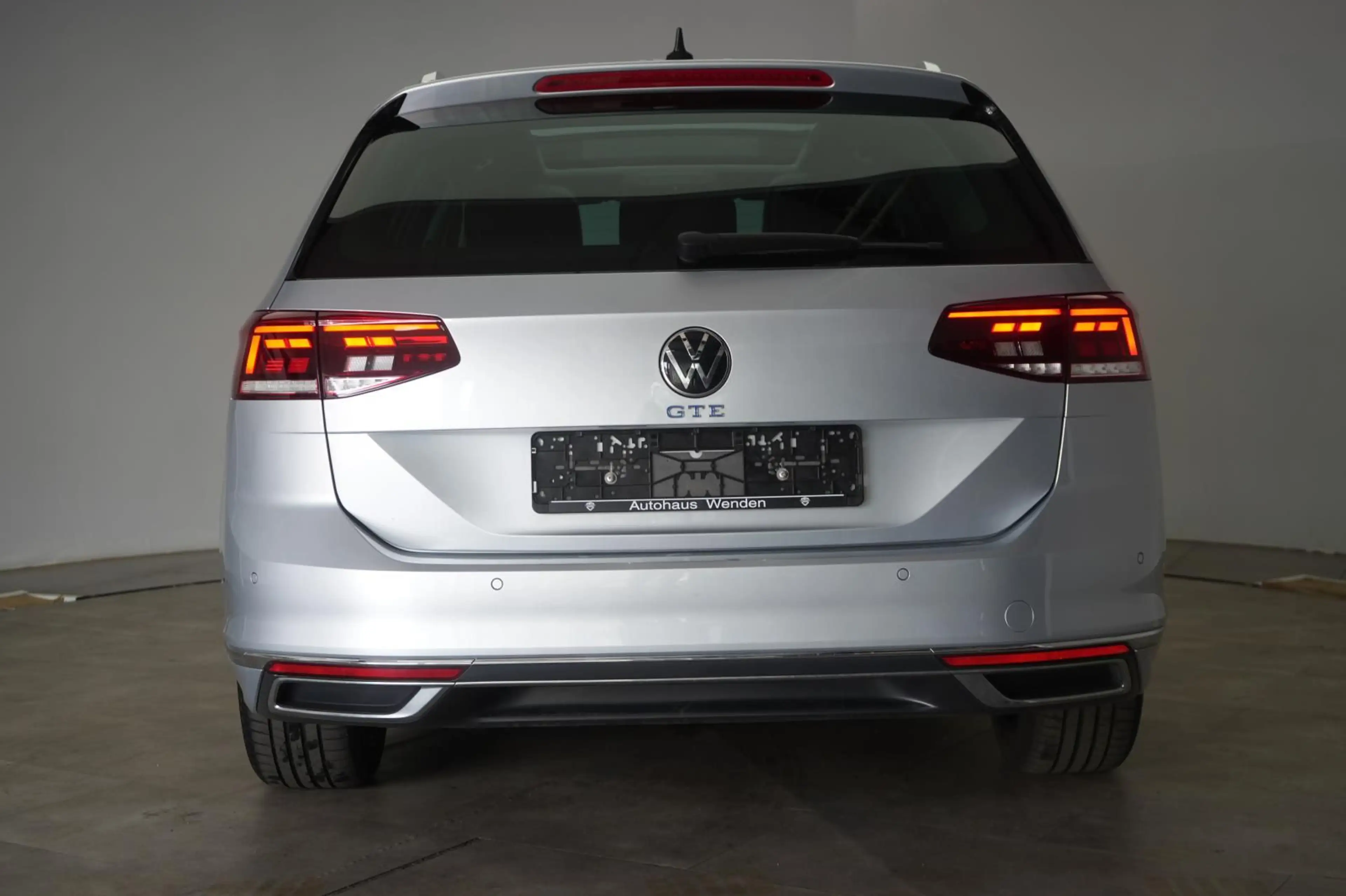 Volkswagen Passat Variant 1.4 TSI DSG GTE ACC/Kamera/Pano/L — photo 6
