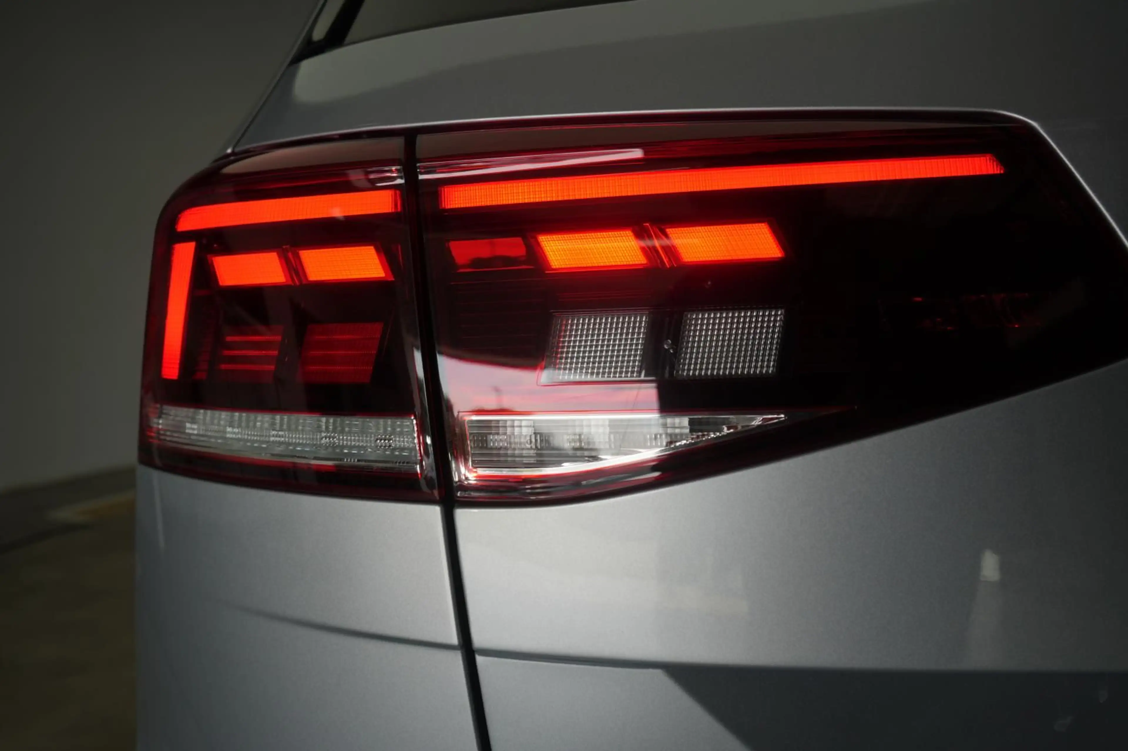 Volkswagen Passat Variant 1.4 TSI DSG GTE ACC/Kamera/Pano/L — photo 11