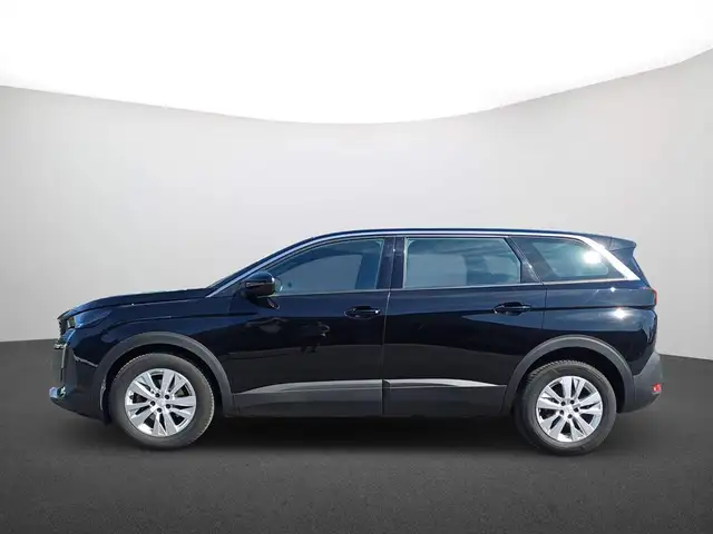 Peugeot 5008 view 4