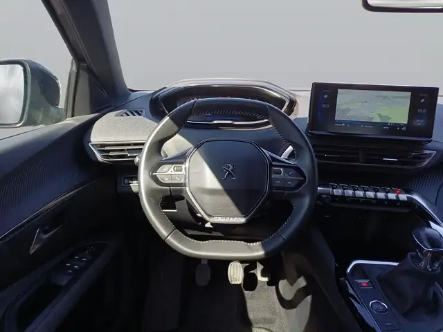 Peugeot 5008 view 13