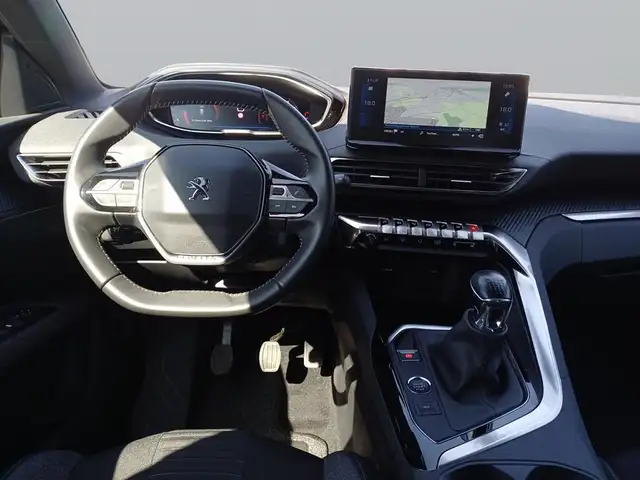 Peugeot 5008 view 10