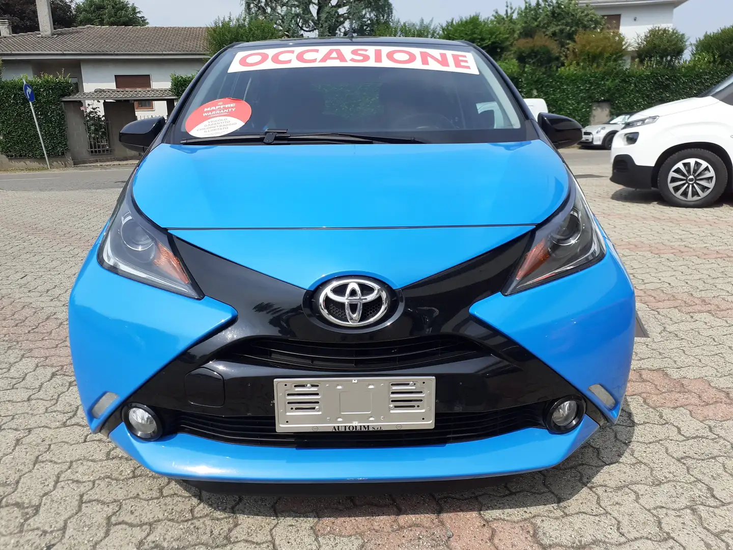 Toyota Aygo 5p 1.0 x-play Blu/Azzurro - 2