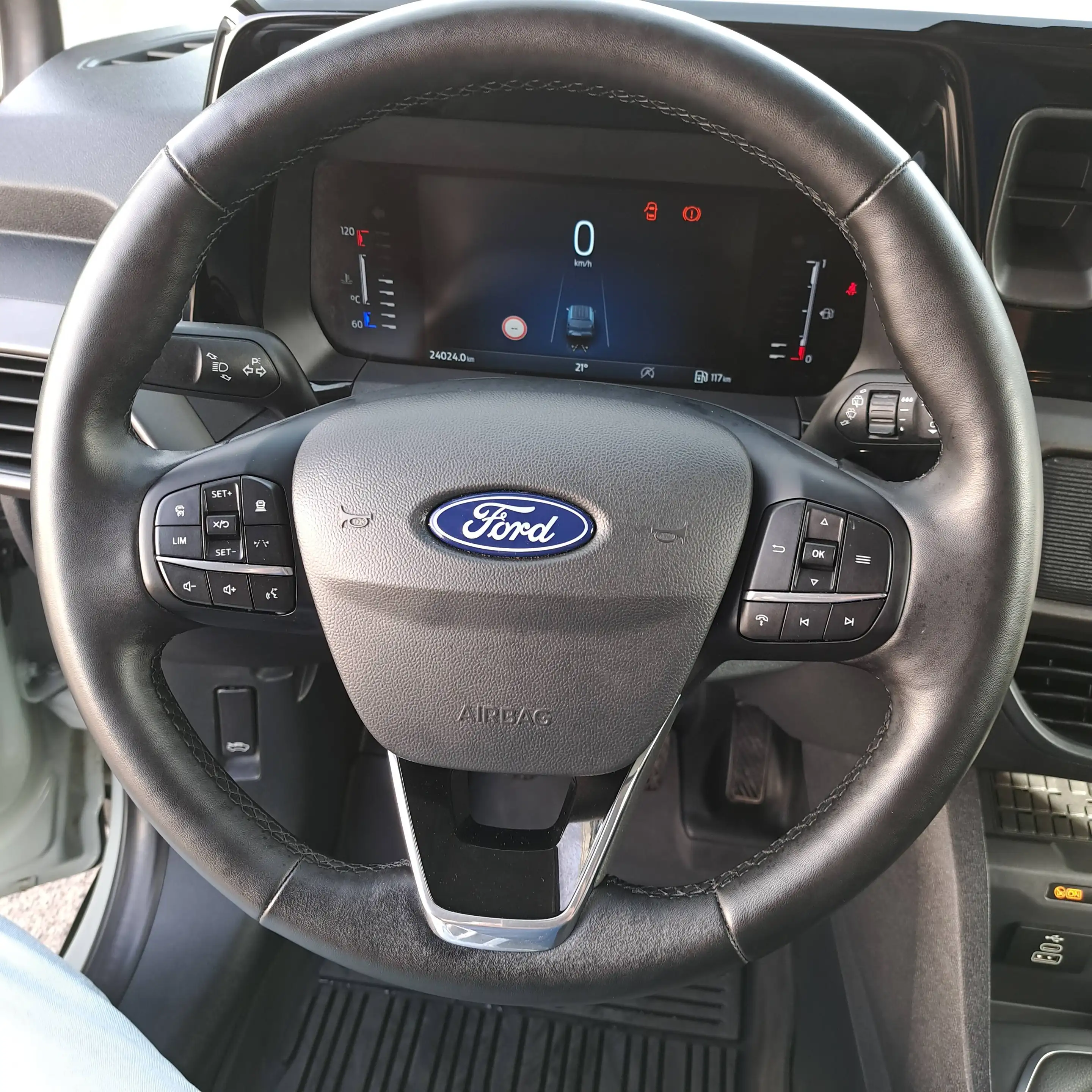 Ford Transit Courier Transit Courier 1.0 EcoBoost Limited Limited — photo 13