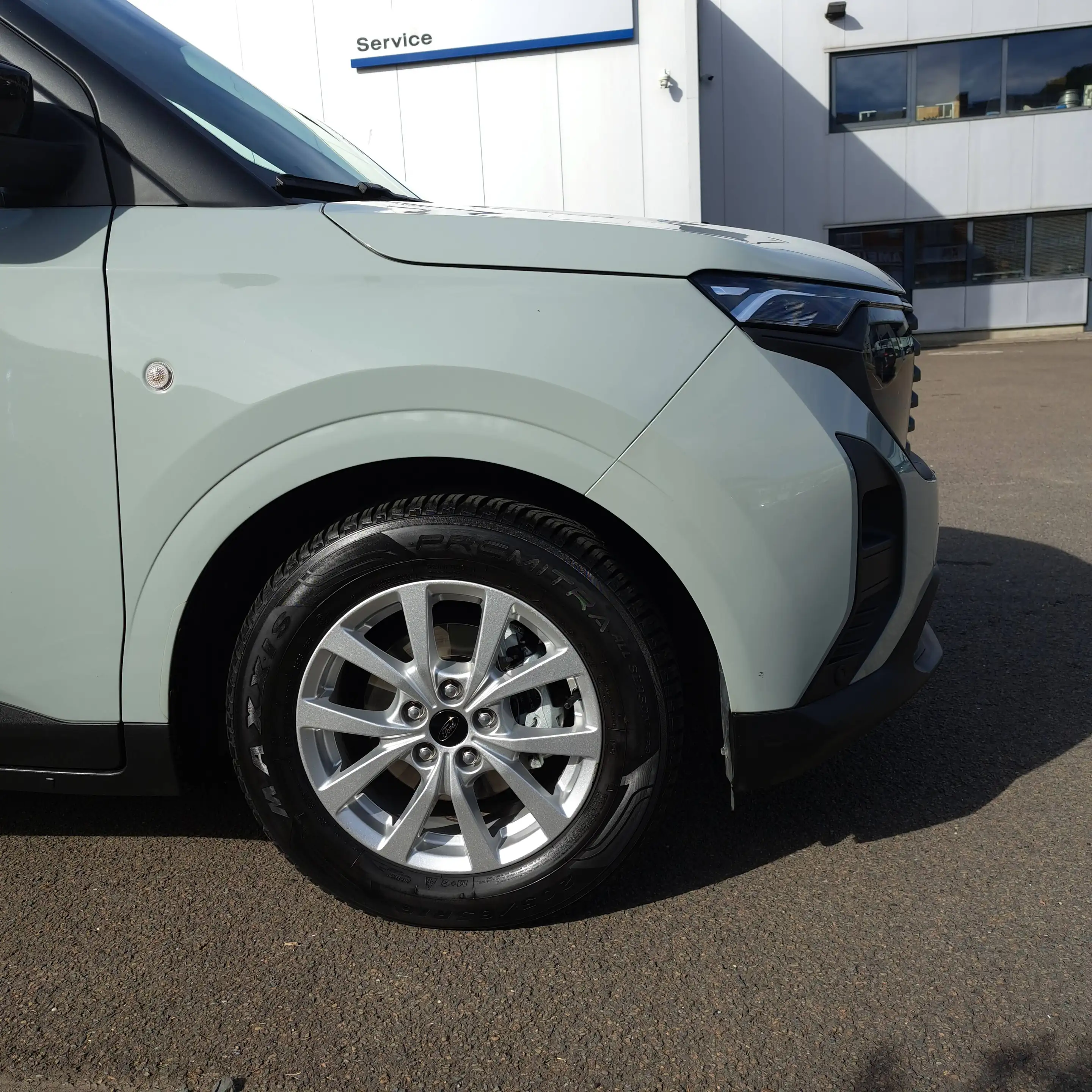 Ford Transit Courier Transit Courier 1.0 EcoBoost Limited Limited — photo 4