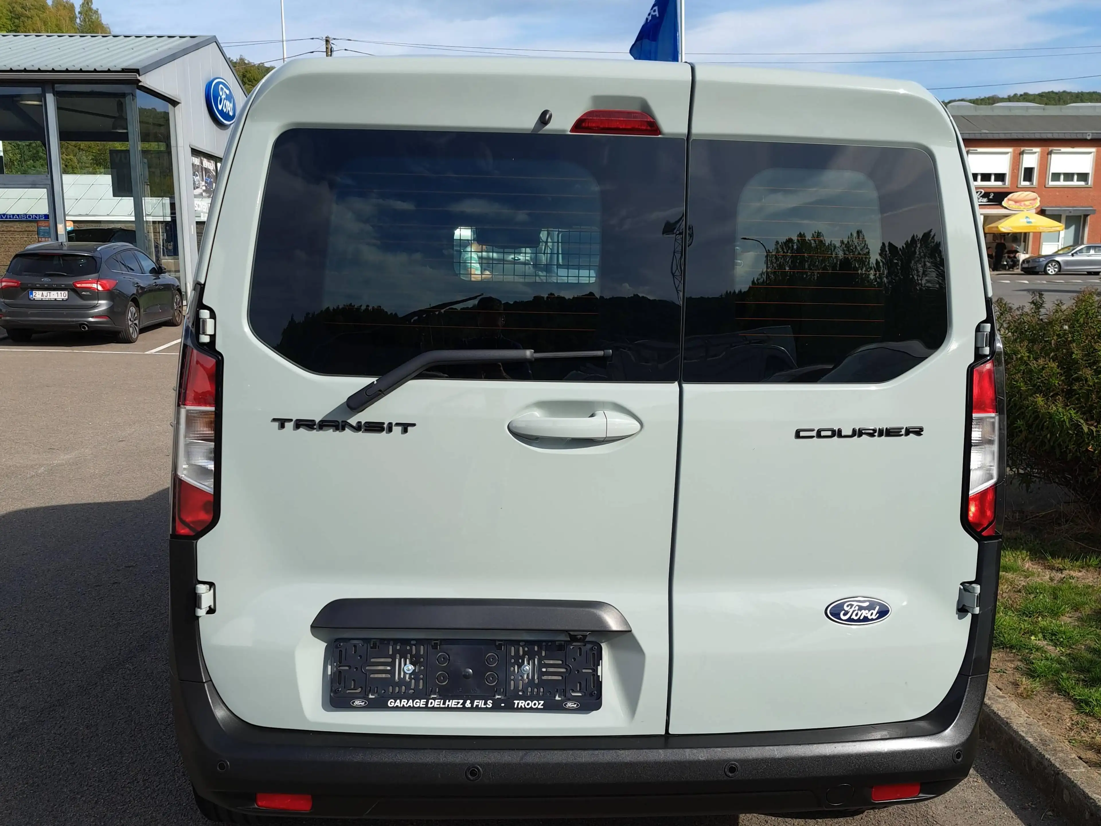 Ford Transit Courier Transit Courier 1.0 EcoBoost Limited Limited — photo 6