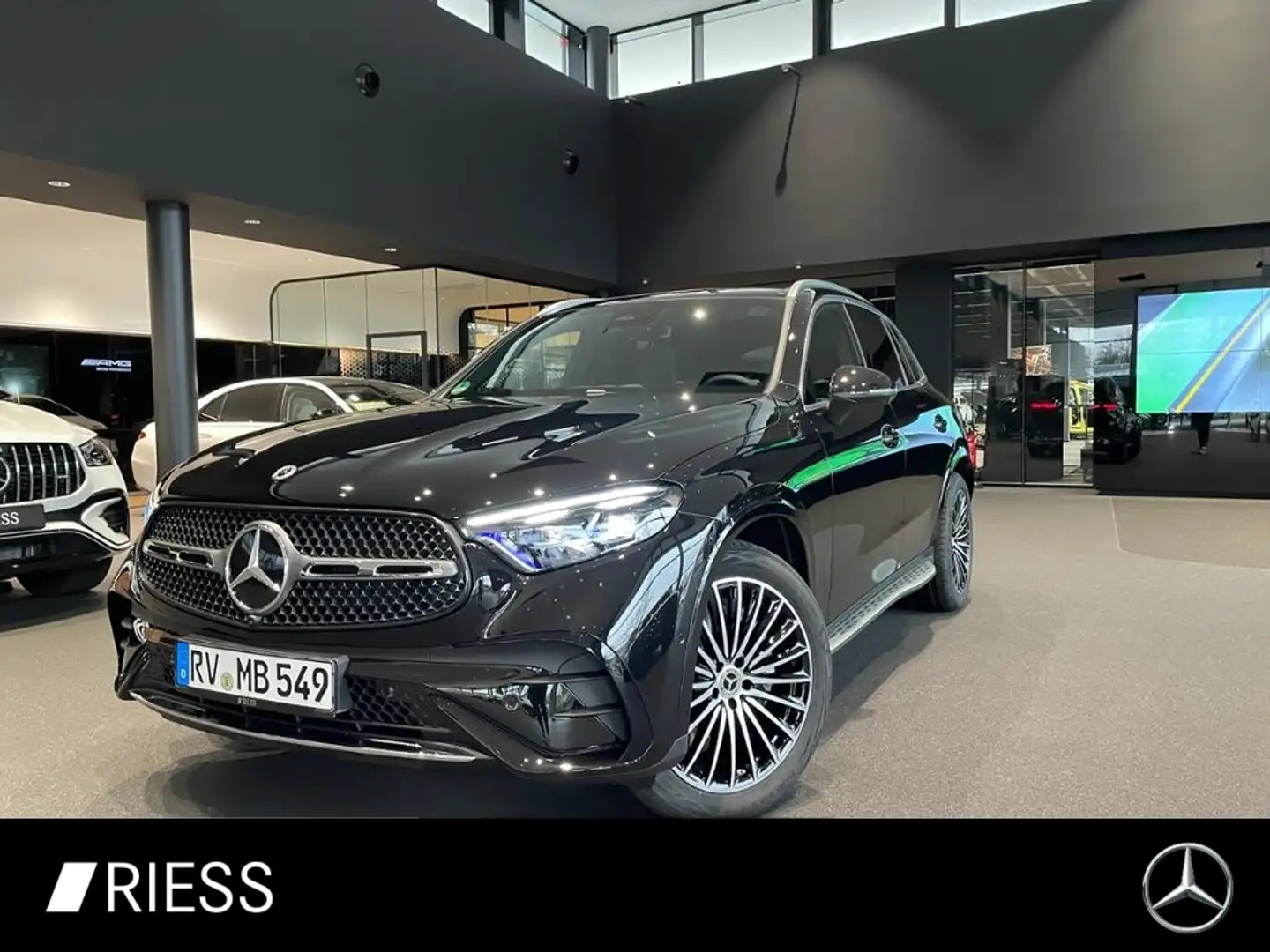 Mercedes-Benz GLC 200 d AMG+AHK+PANO+DISTR+DIGI L+360°+MEMORY+ Schwarz - 1