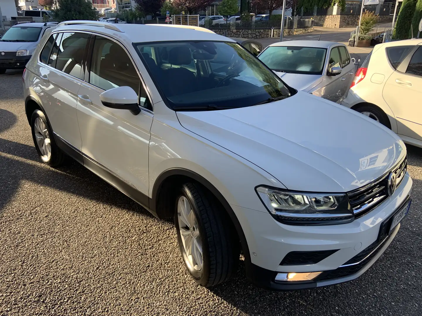 Volkswagen Tiguan Highline BMT/Start-Stopp 4Motion Blanco - 2