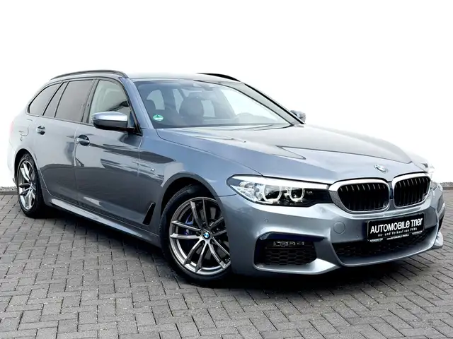 BMW 5 Series view 3