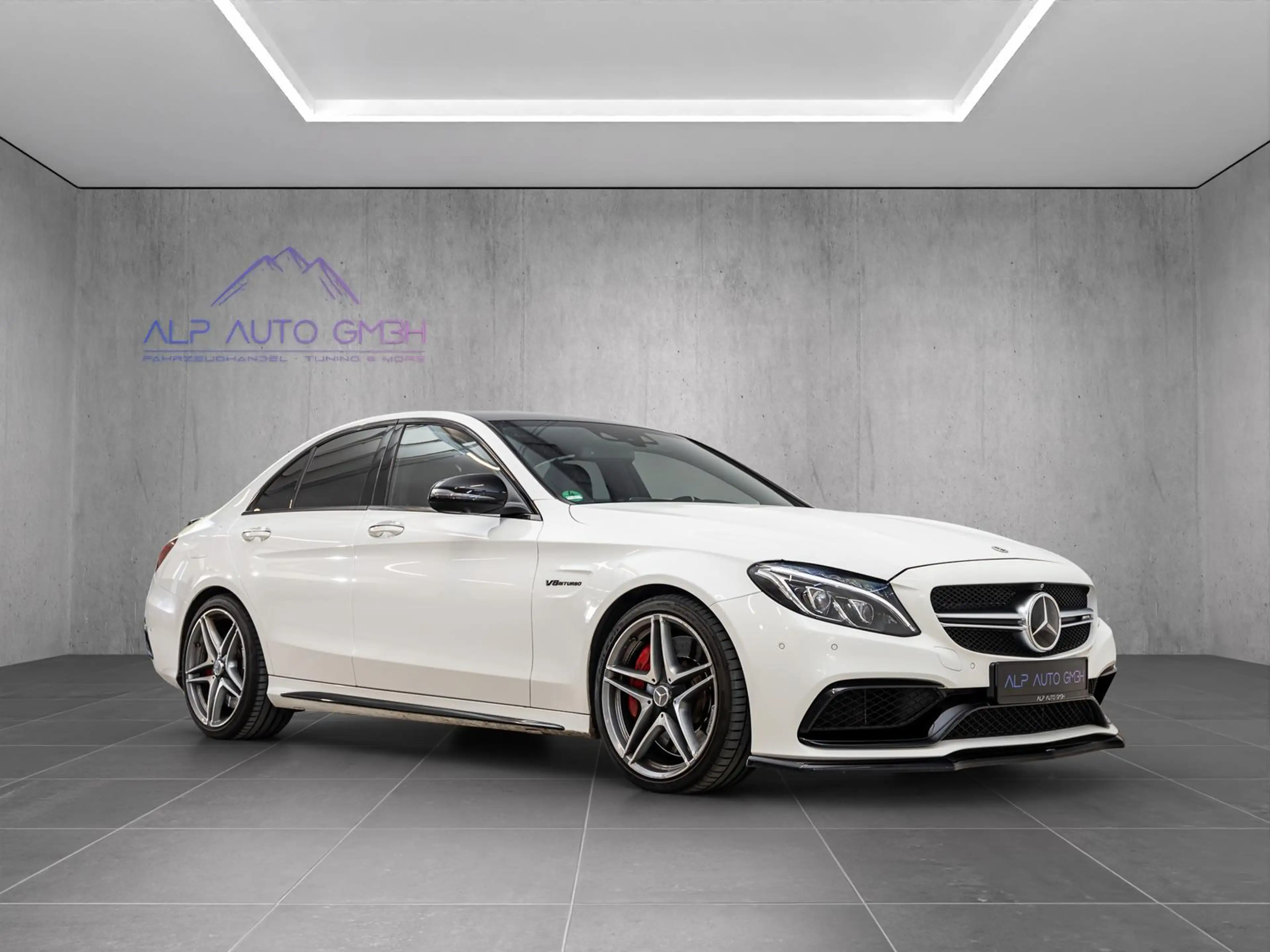 Mercedes-Benz C 63 AMG C 63s AMG 4.0/NIGHT/360°/BURM./COMAND/KLAPPEN — photo 2