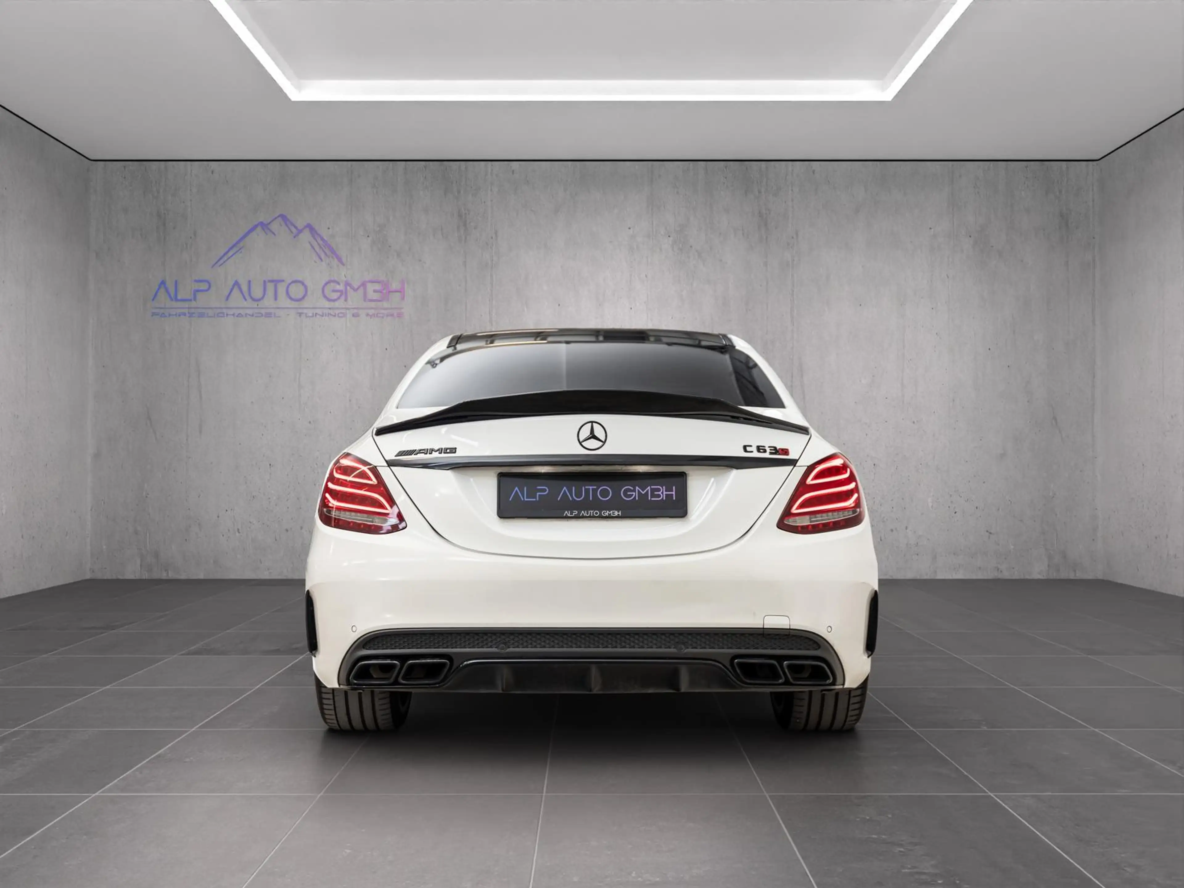 Mercedes-Benz C 63 AMG C 63s AMG 4.0/NIGHT/360°/BURM./COMAND/KLAPPEN — photo 6