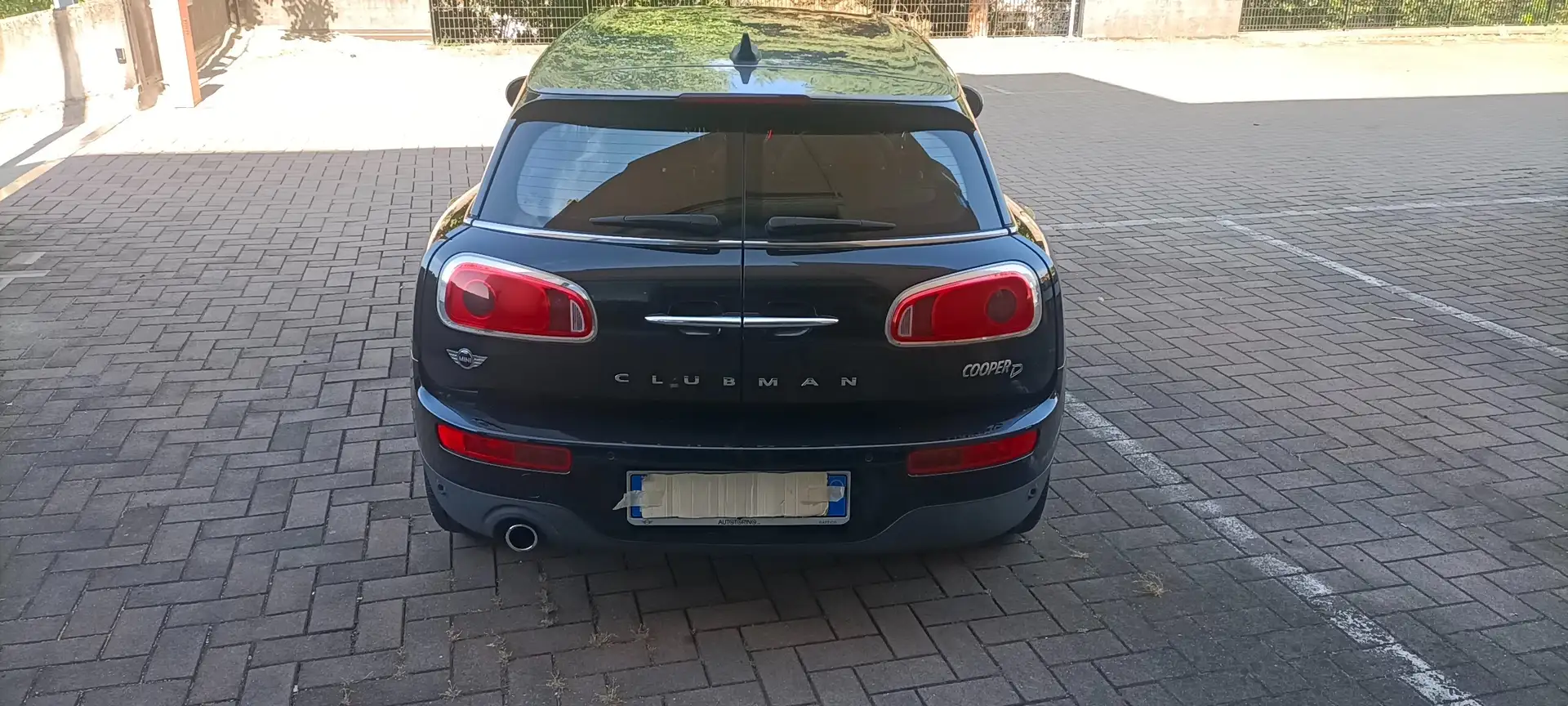MINI Cooper D Clubman 2.0 Hype Zwart - 2