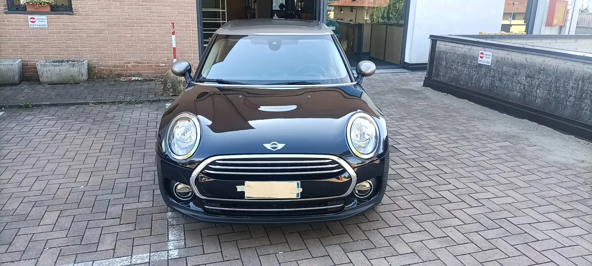 MINI Cooper D Clubman 2.0 Hype Zwart - 1