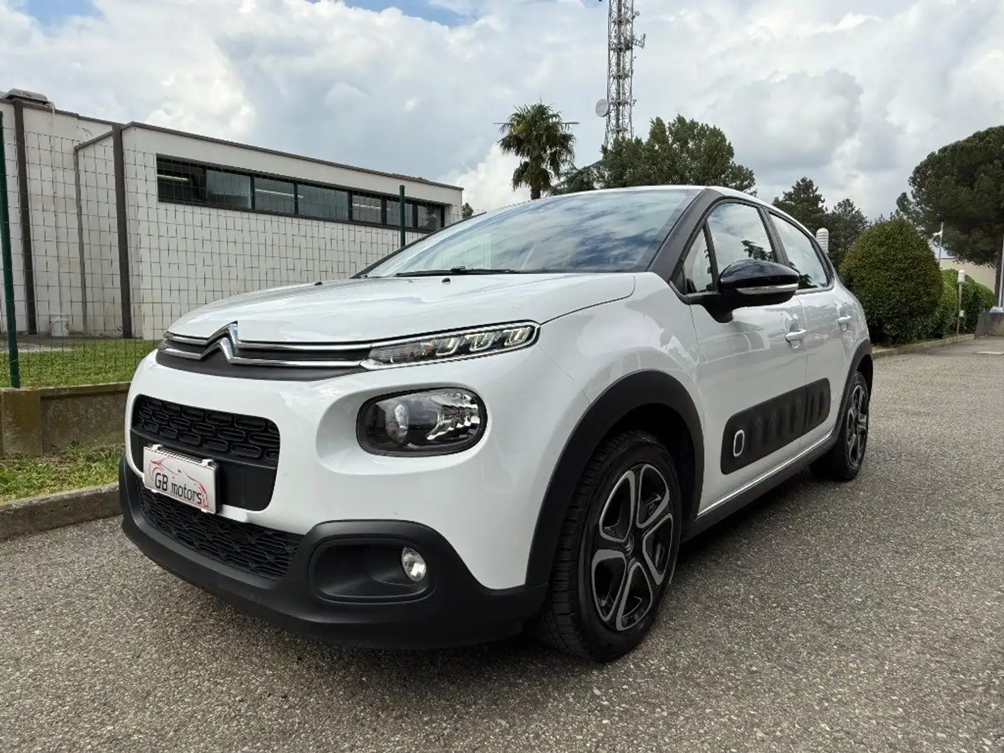 Citroen C3 PureTech 82 Feel NEOPATENTATI - CRUISE C. - BT Bianco - 2