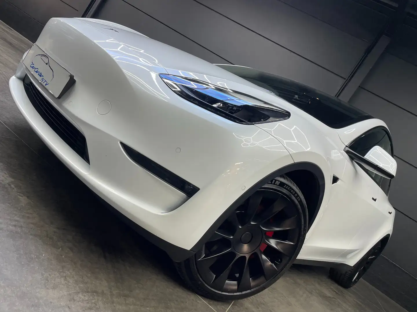 Tesla Model Y Long Range *** VERKOCHT *** VENDU *** SOLD *** Weiß - 2