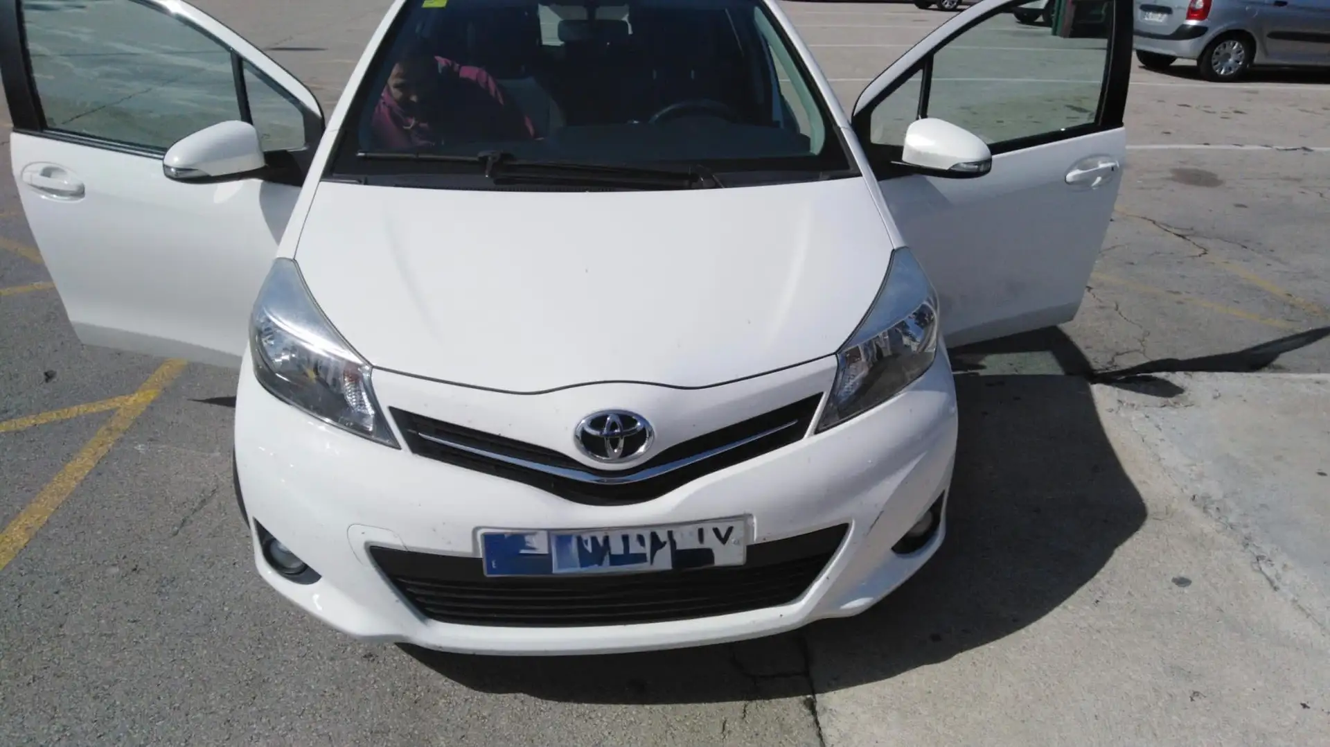 Toyota Yaris 1.3 Active - 1