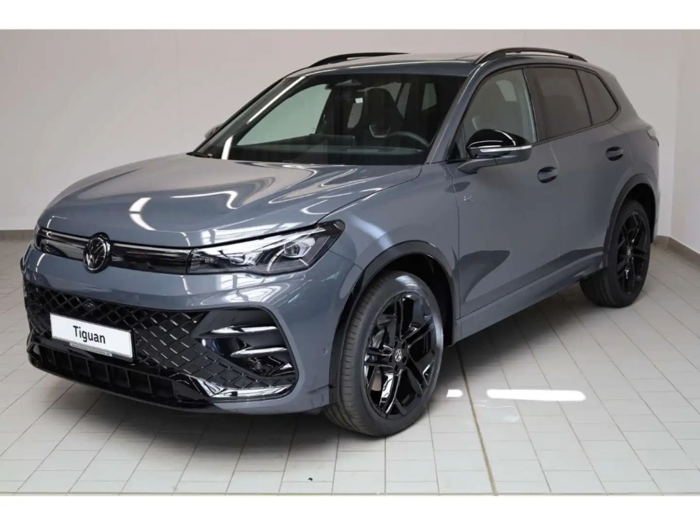 Volkswagen Tiguan 2.0 TDI 4Motion R-Line Black Style Grijs - 2