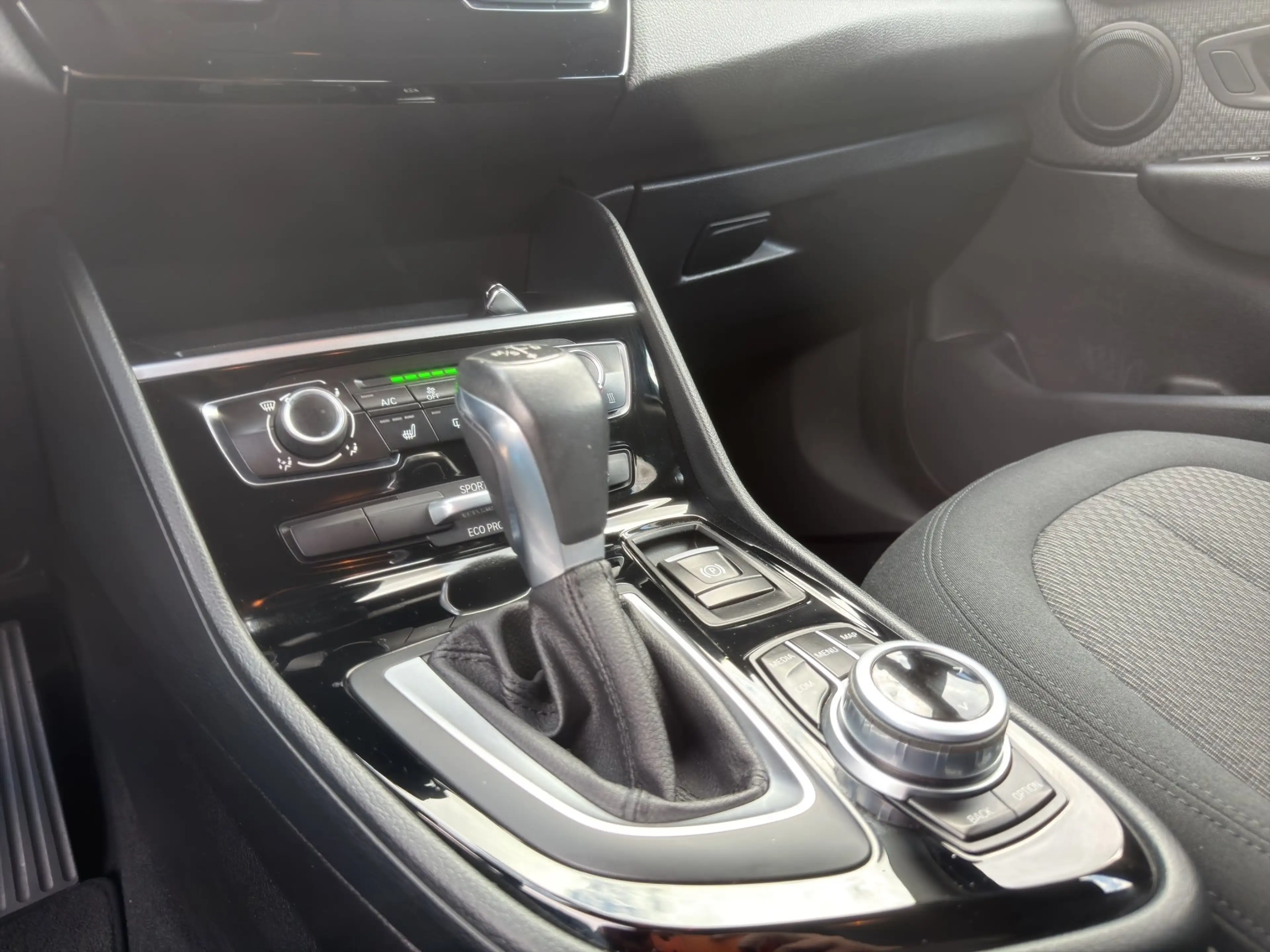 BMW 216 d GranTourer Aut*Navi*Tempomat*Sitzheizung — photo 14