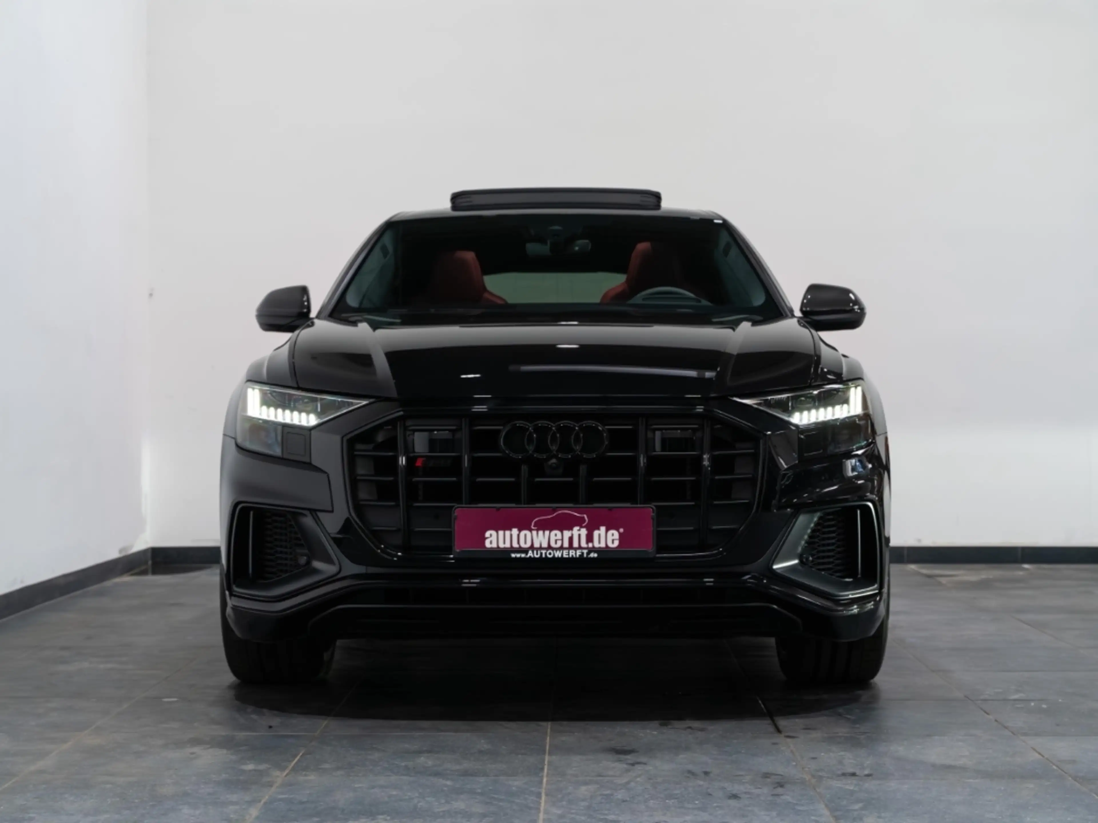 Audi SQ8 QU COMPETITION PLUS IN&OUT CARBON MATRIX HEAD SOFT — photo 2